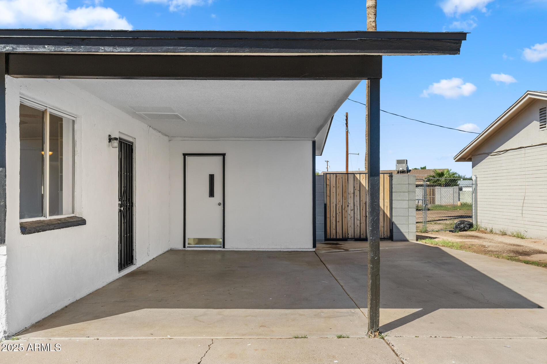 2230 E CHIPMAN Road