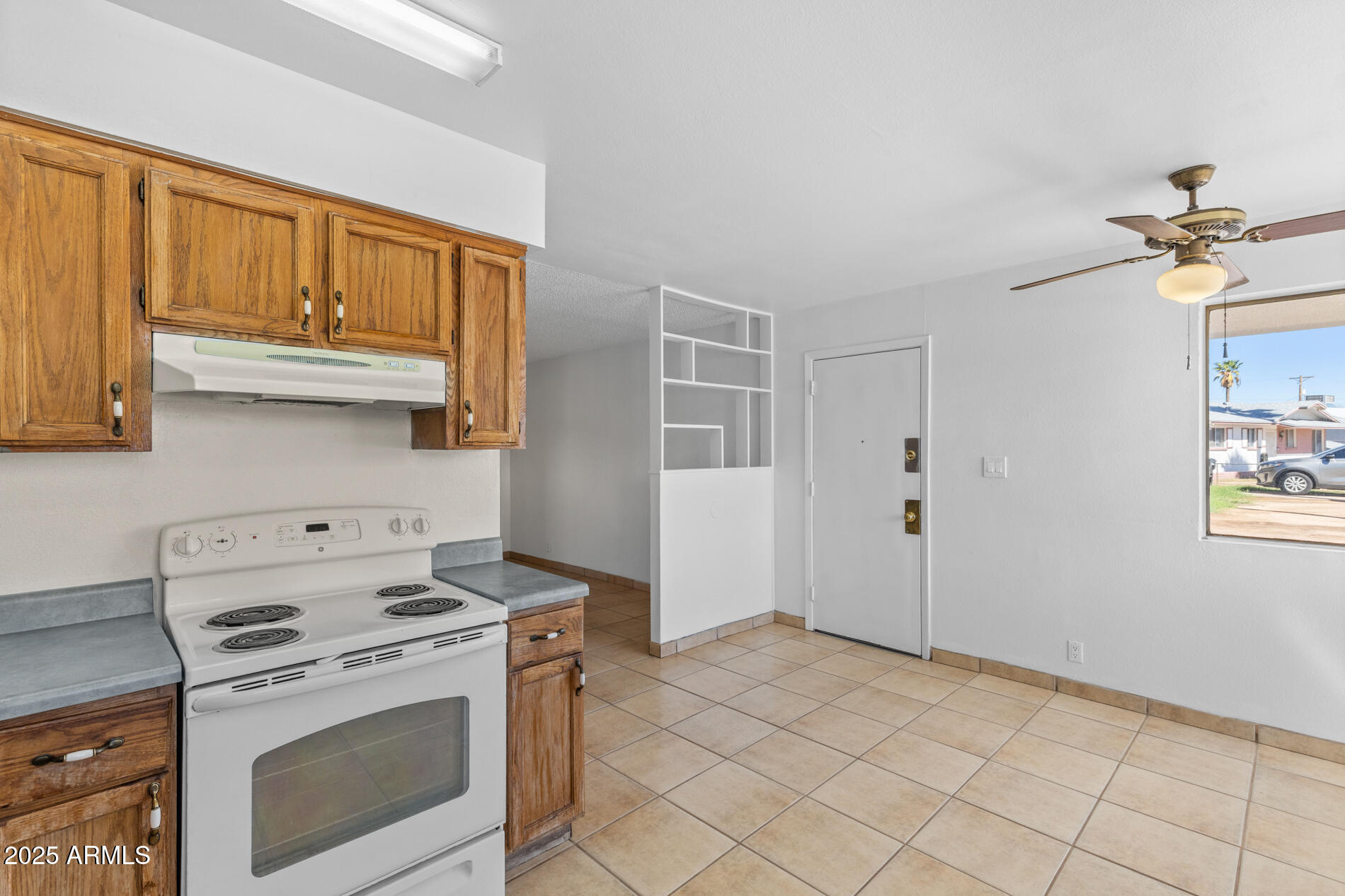 2230 E CHIPMAN Road