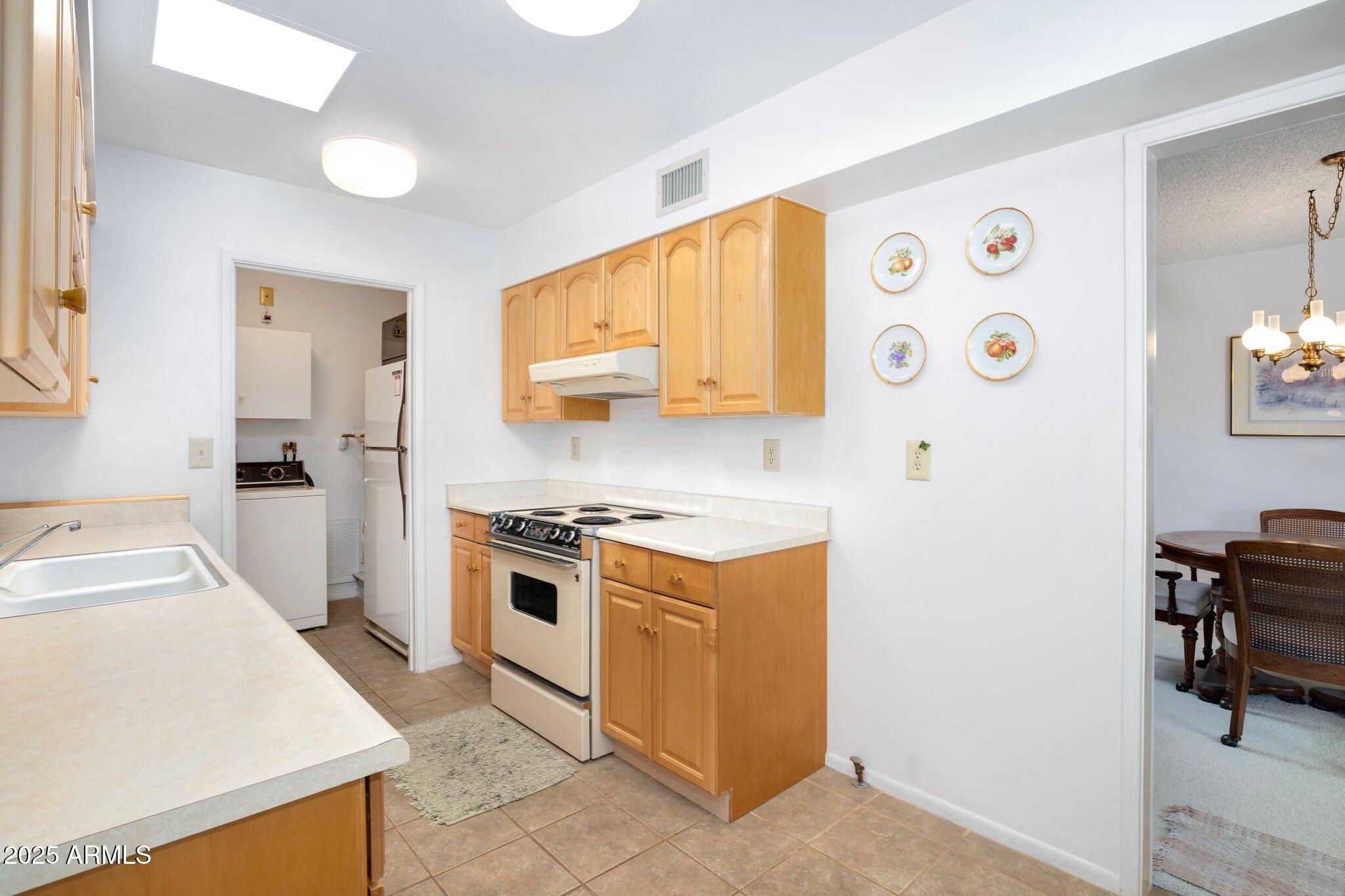 13435 W DESERT GLEN Drive