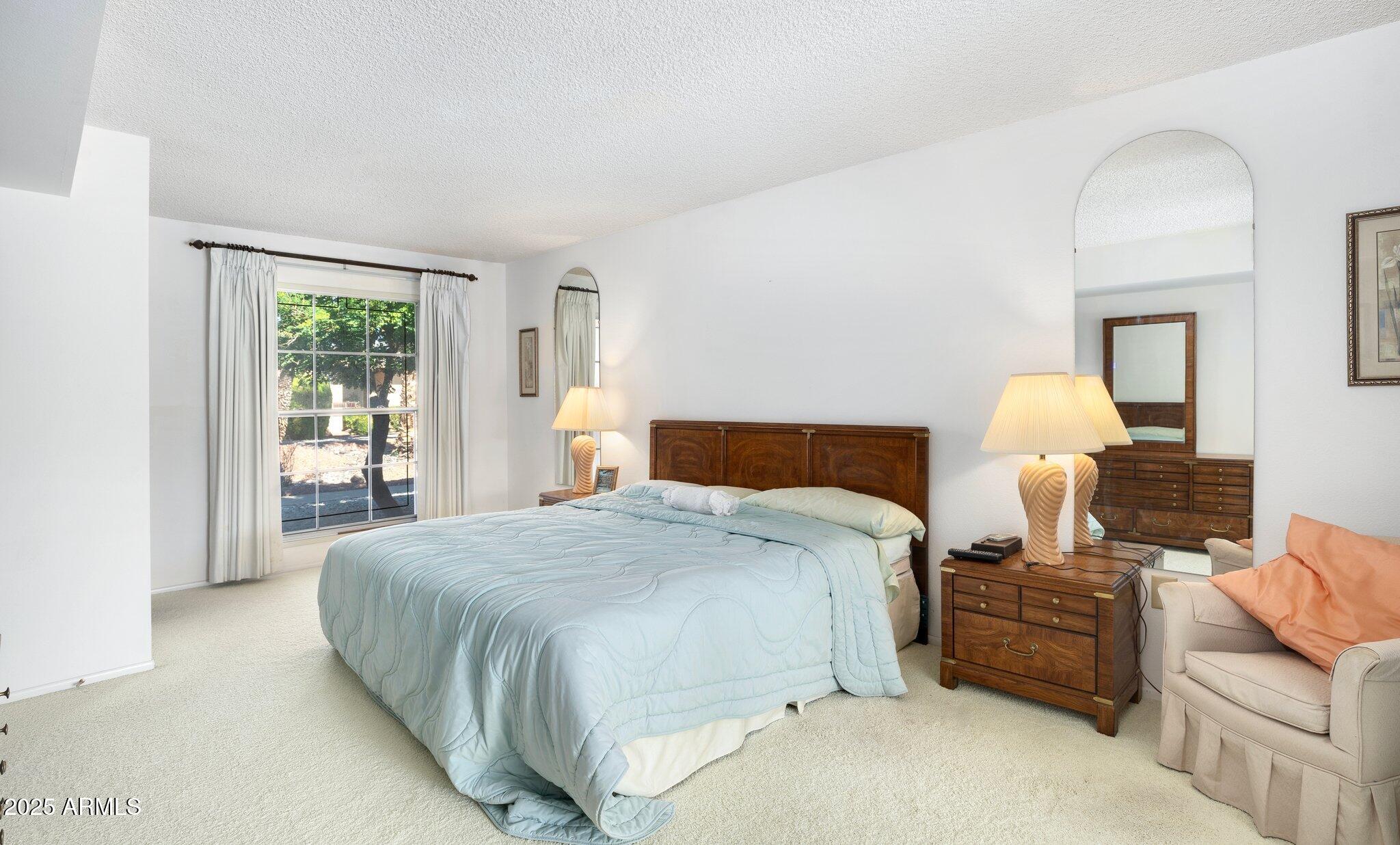 13435 W DESERT GLEN Drive