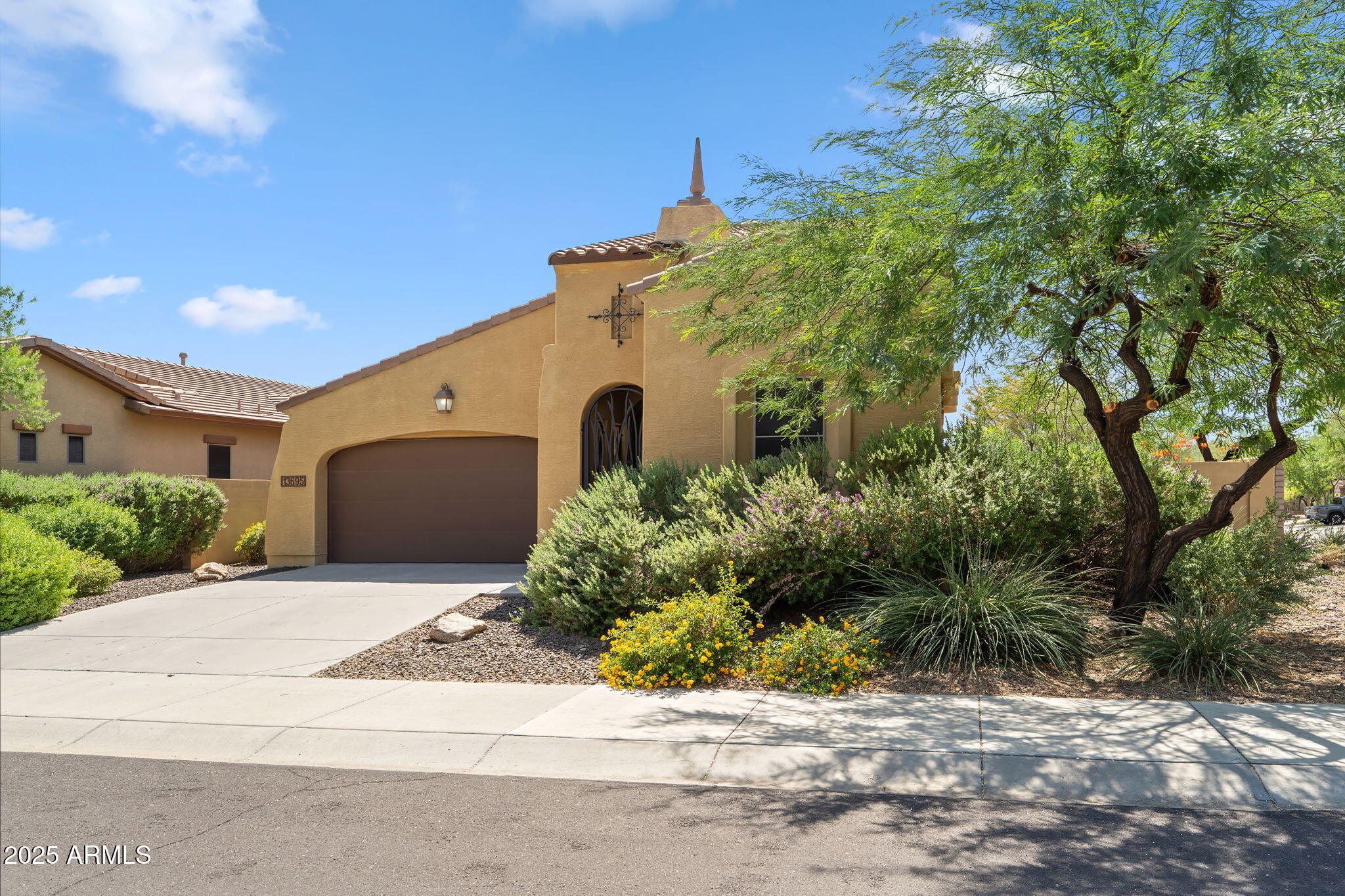 13695 W JESSE RED Drive