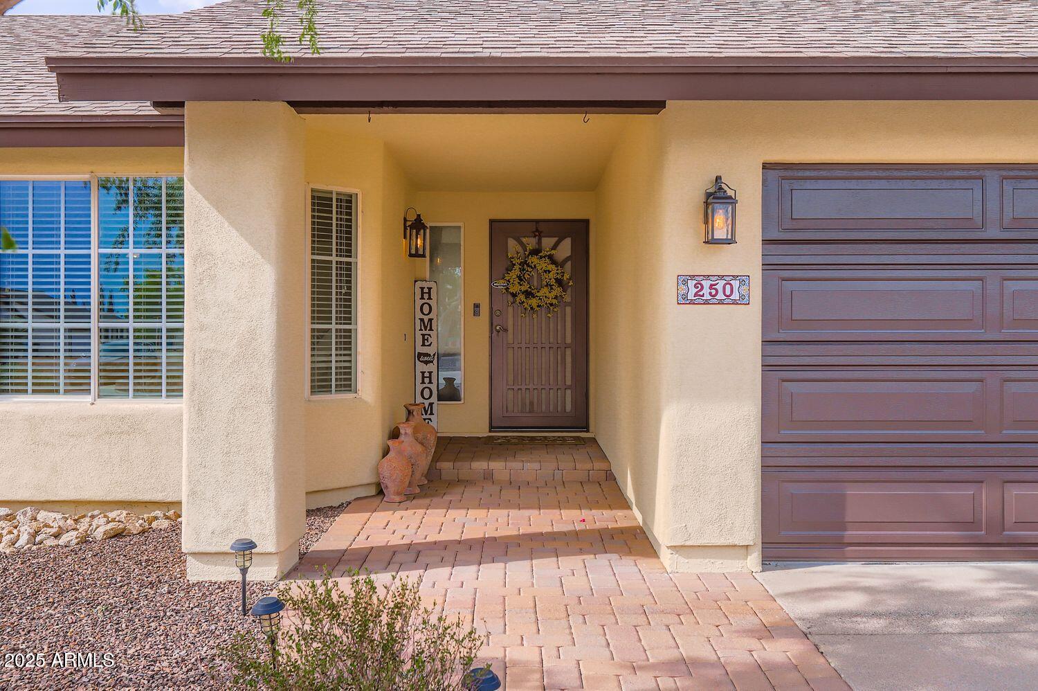 250 W PIUTE Avenue