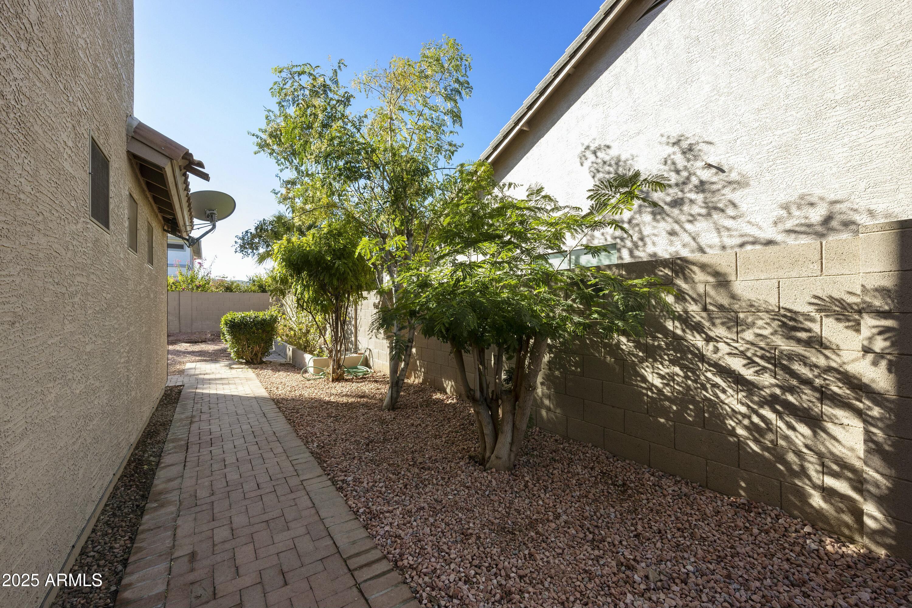4615 W CORRAL Road