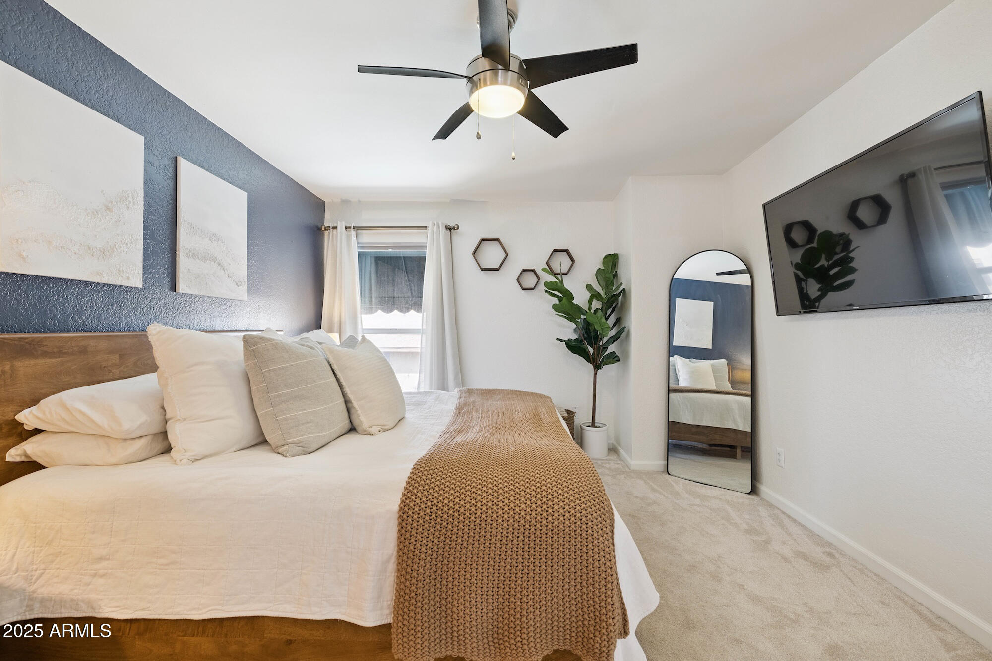 2 W GEORGIA Avenue 12