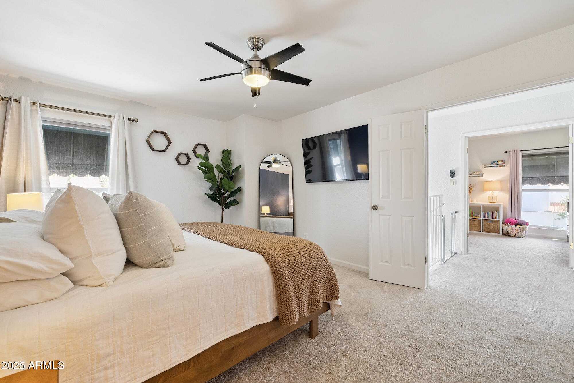 2 W GEORGIA Avenue 12