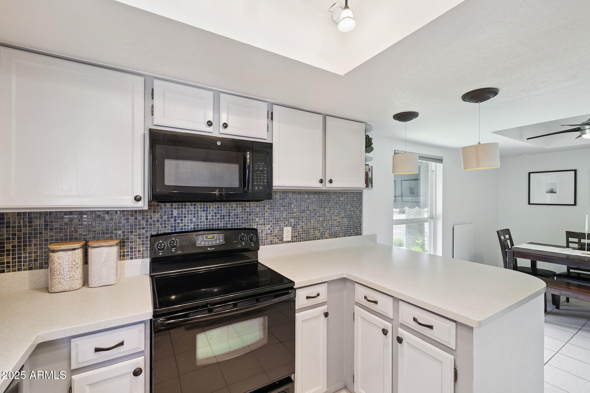 2 W GEORGIA Avenue 12