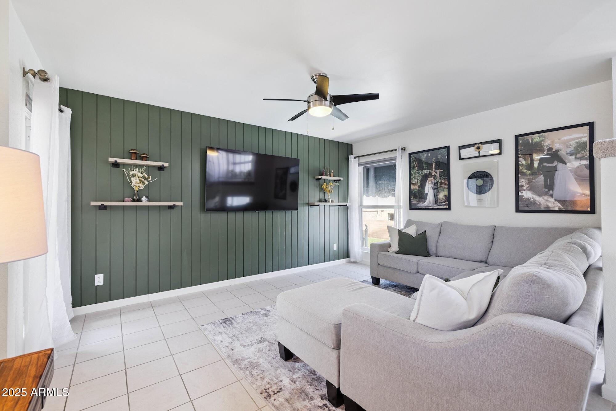 2 W GEORGIA Avenue 12