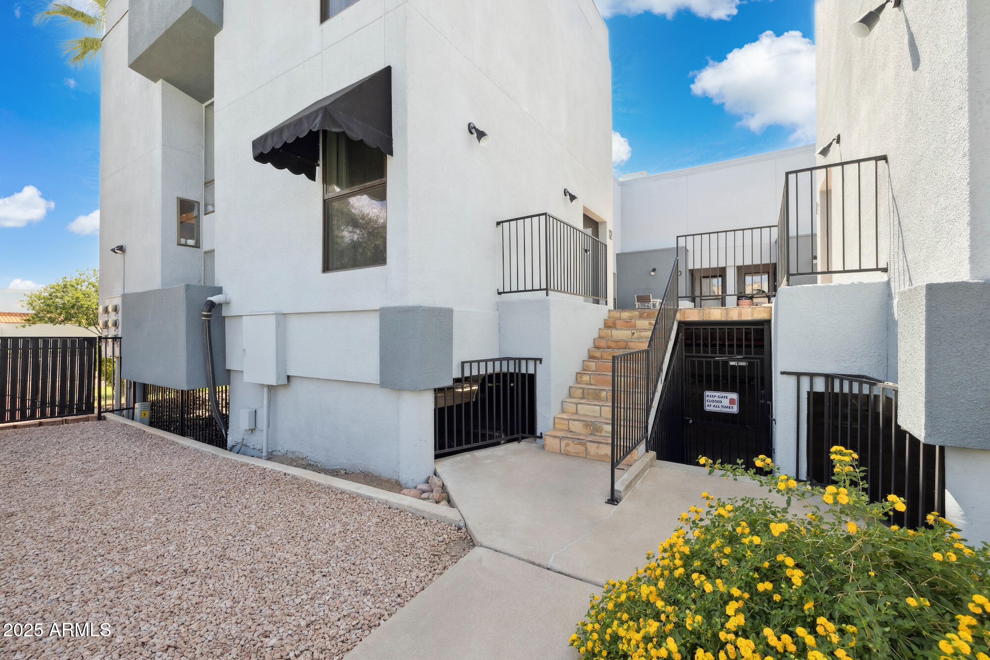 2 W GEORGIA Avenue 12