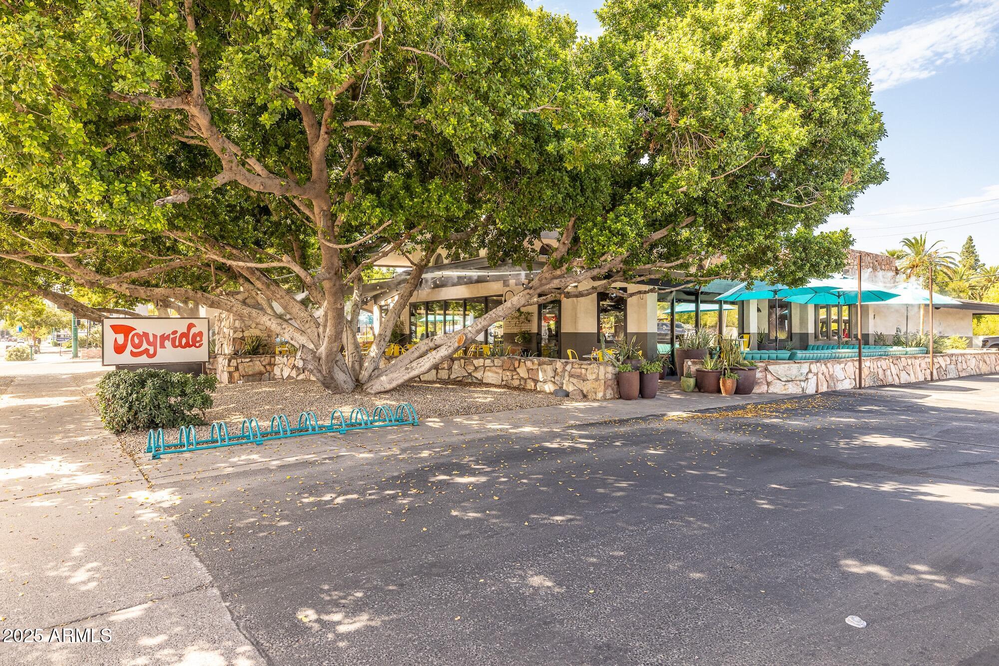 2 W GEORGIA Avenue 12