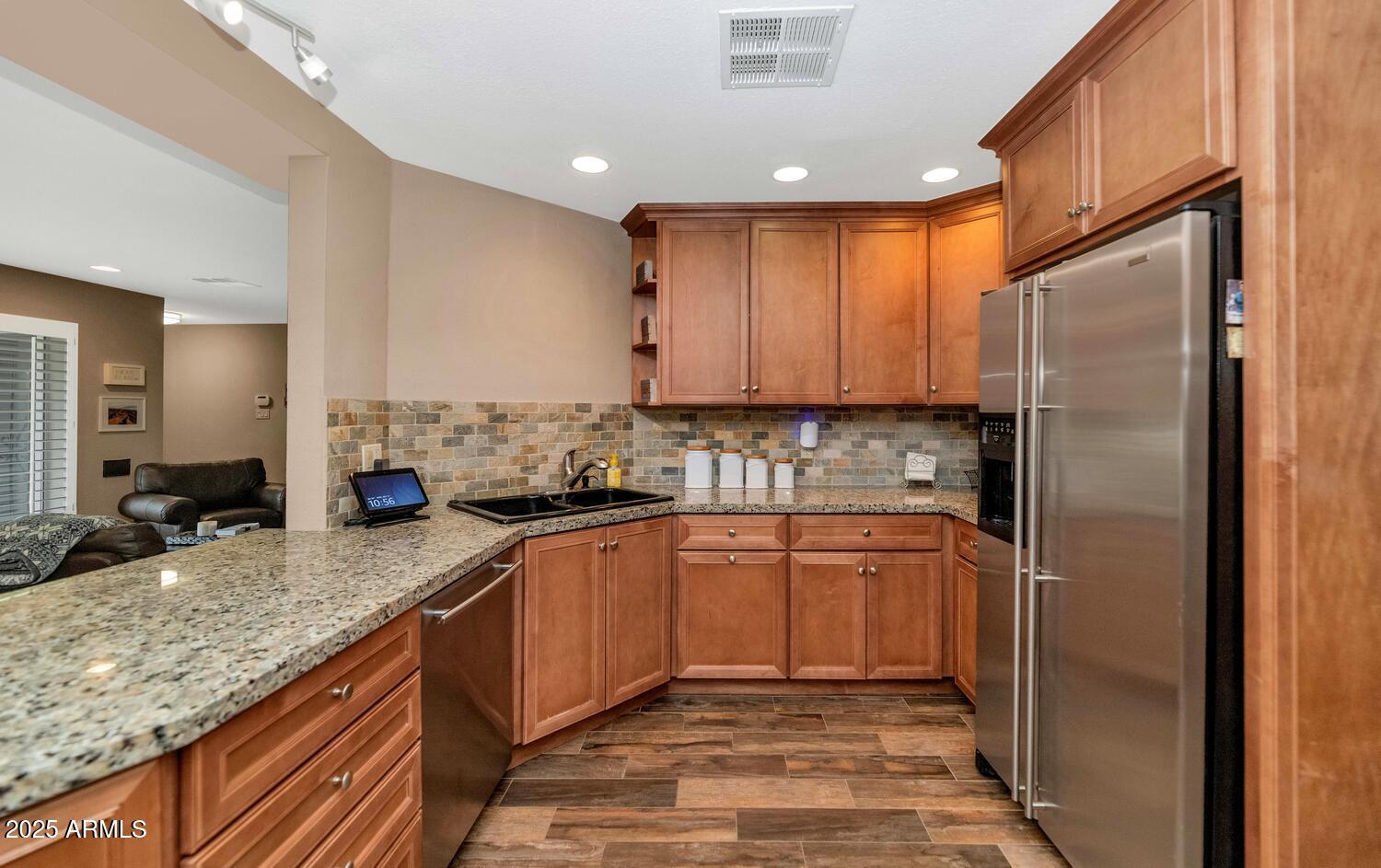 3009 N 43RD Place