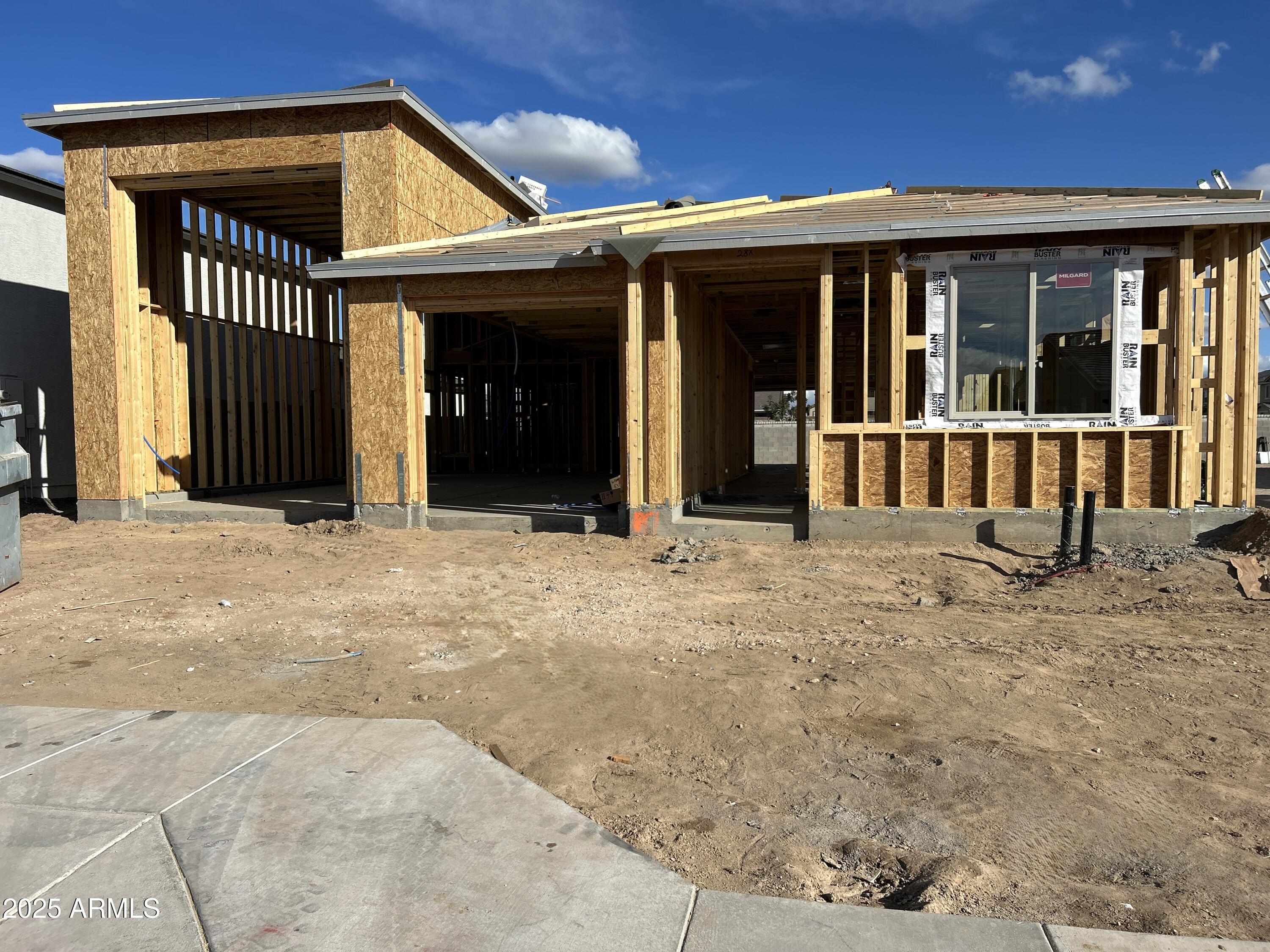 32057 N LONE RANCHER Way