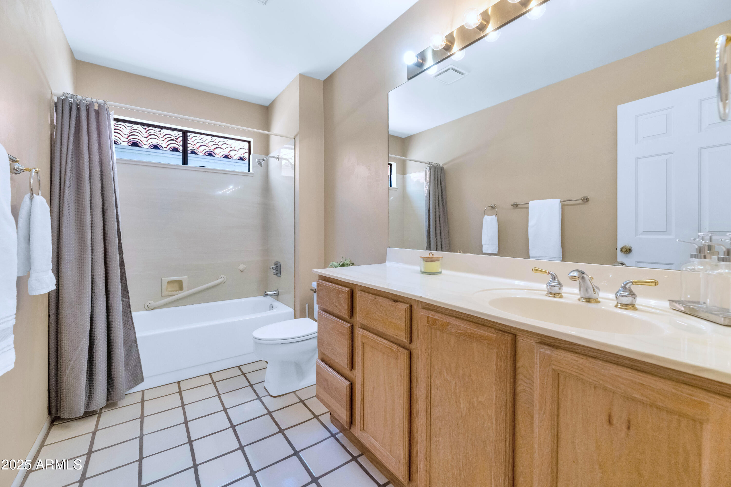 8666 E CHERYL Drive