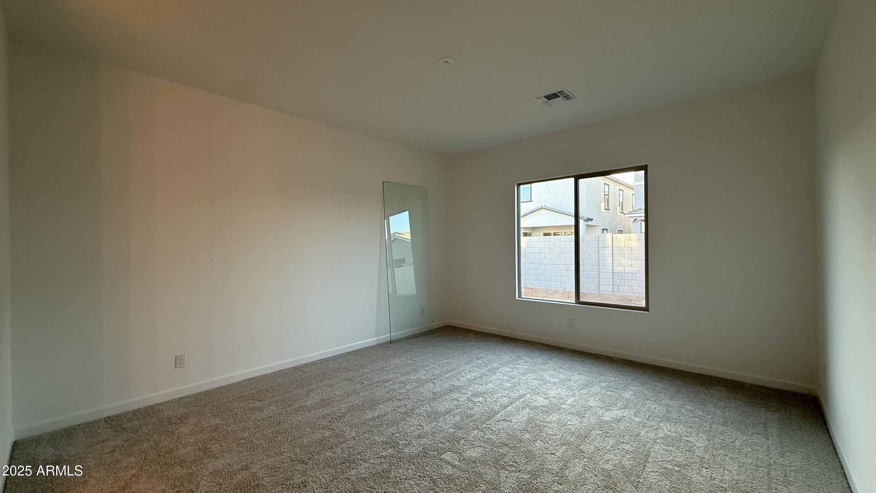 6042 S CHATHAM