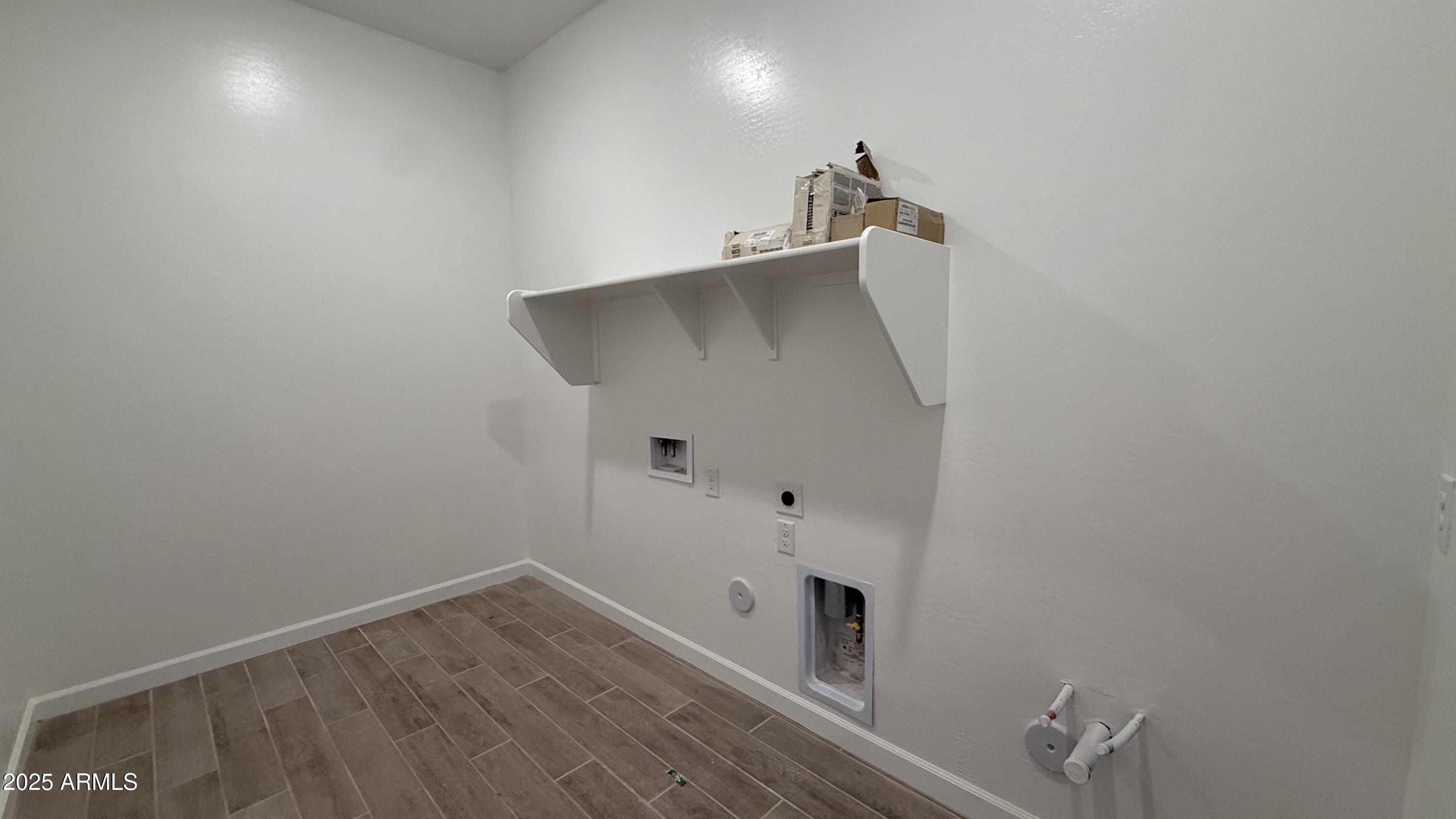 6042 S CHATHAM