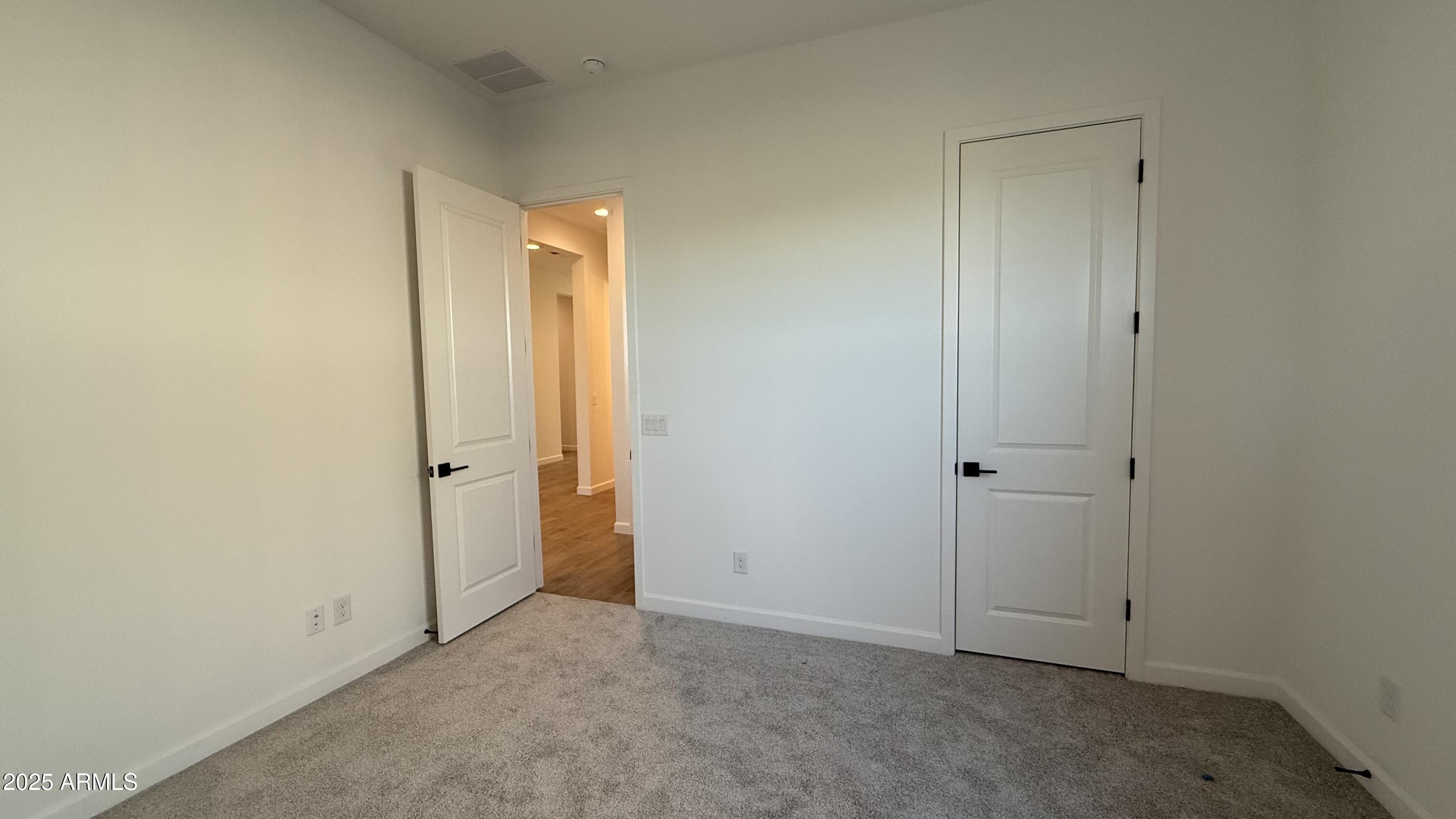 6042 S CHATHAM