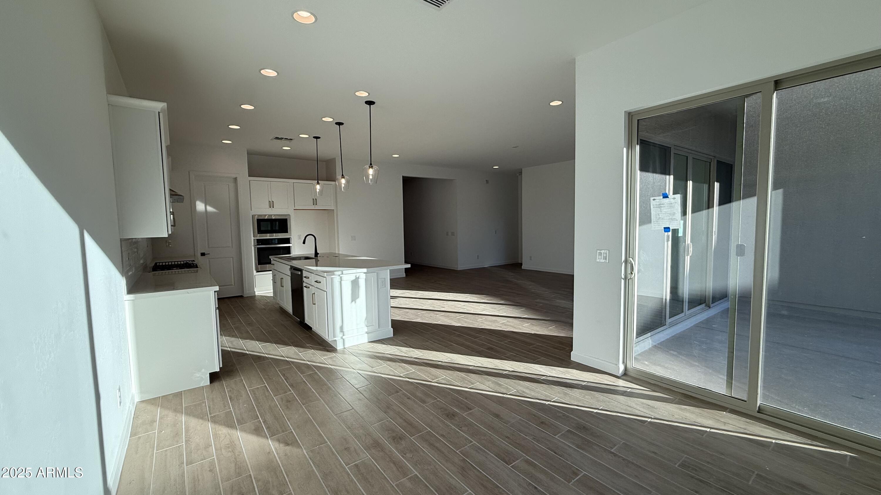6042 S CHATHAM