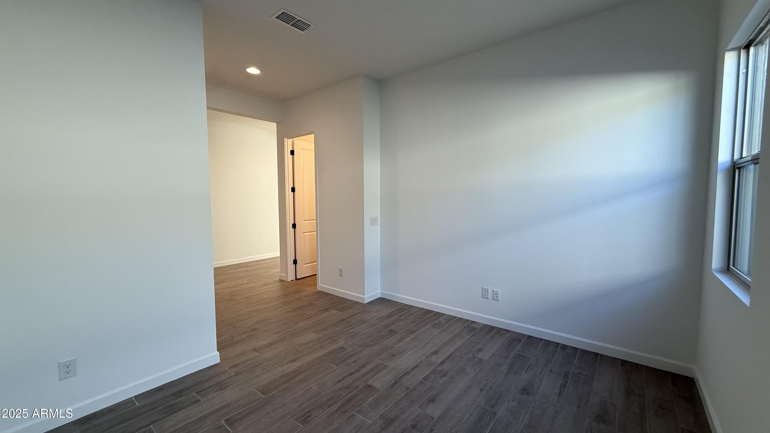 6042 S CHATHAM