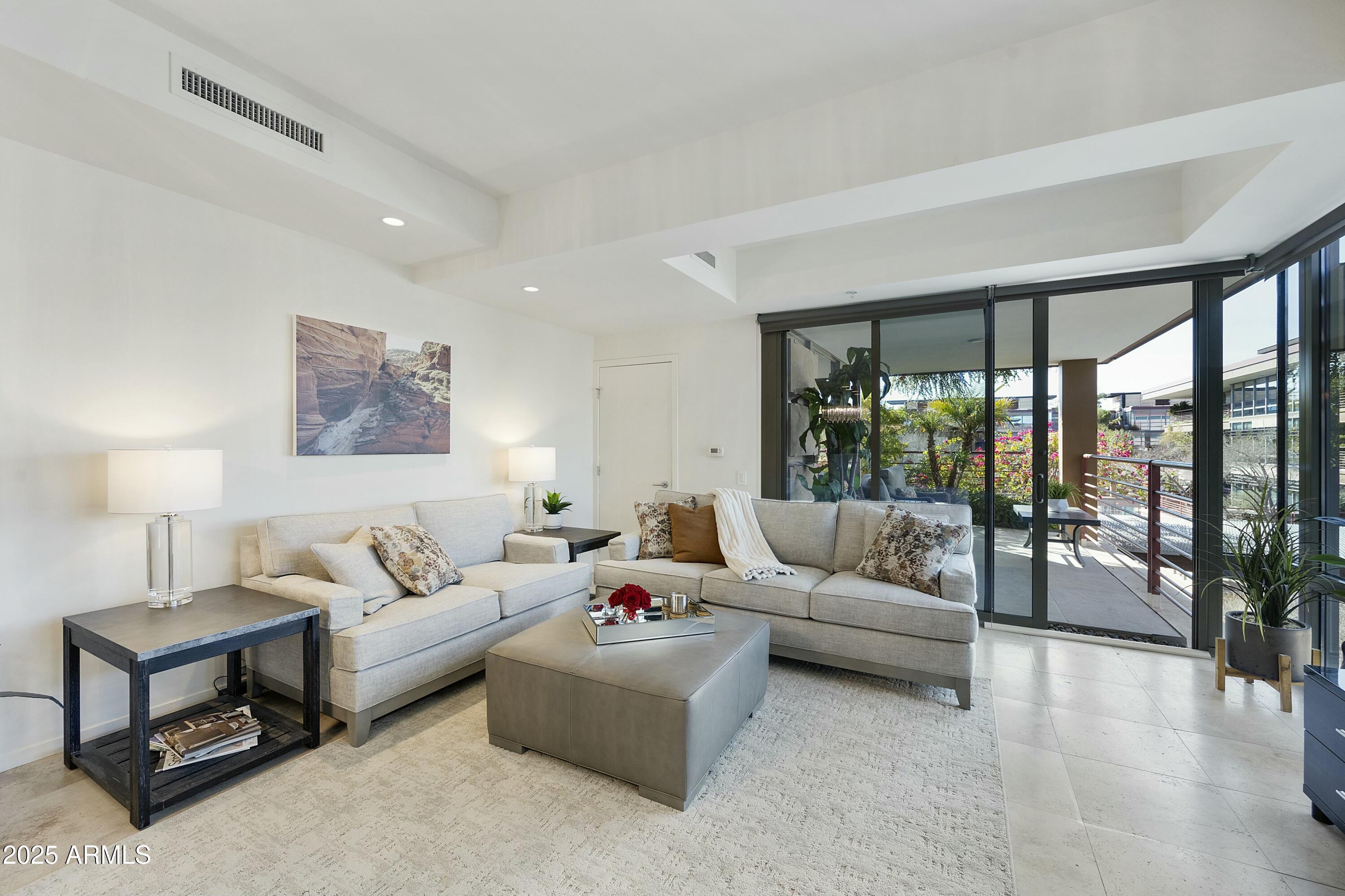 7161 E RANCHO VISTA Drive 6002