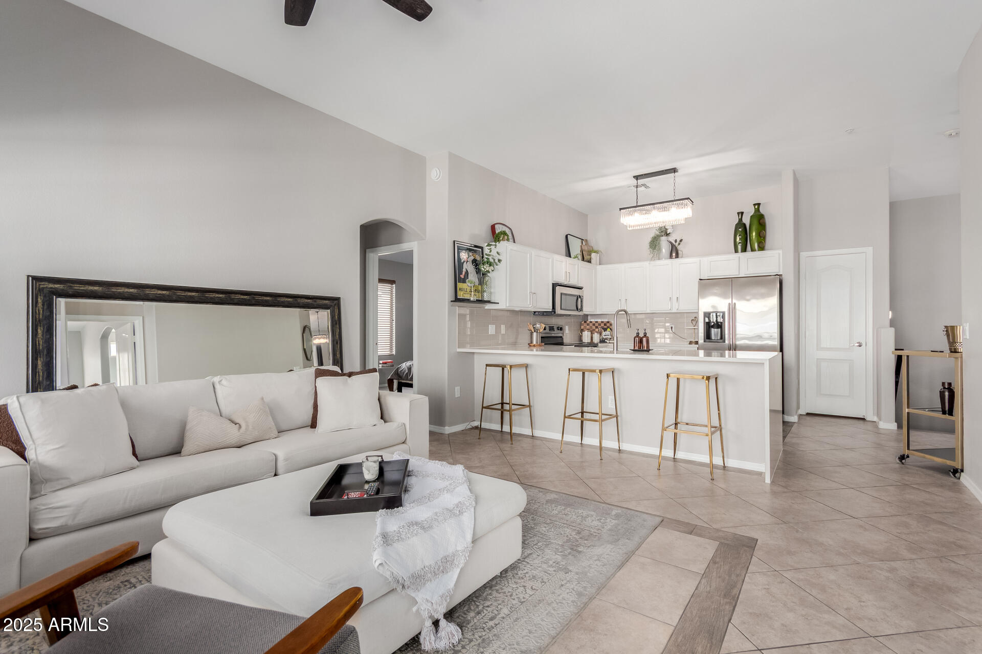 2401 E RIO SALADO Parkway 1106