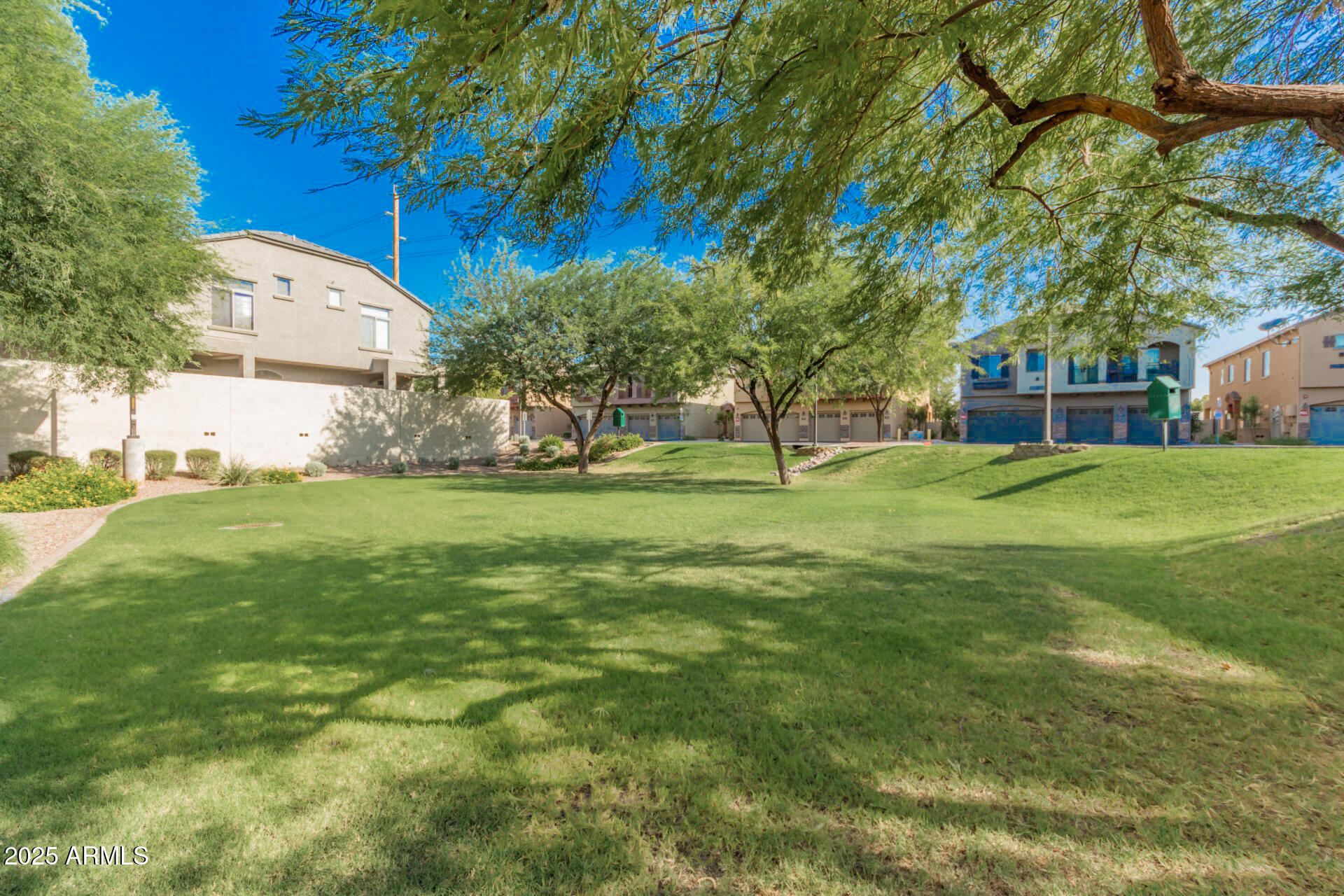 2401 E RIO SALADO Parkway 1106