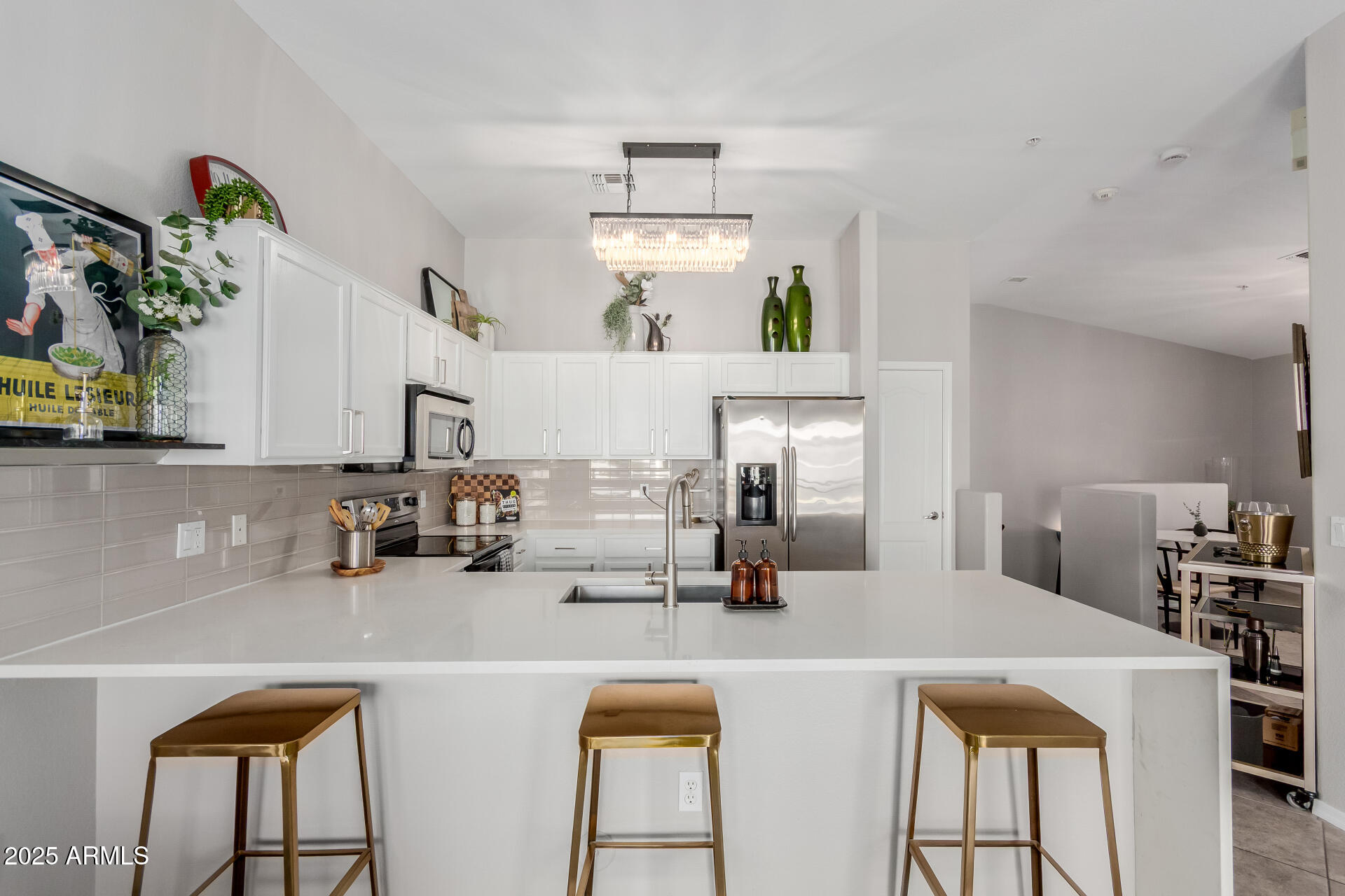 2401 E RIO SALADO Parkway 1106