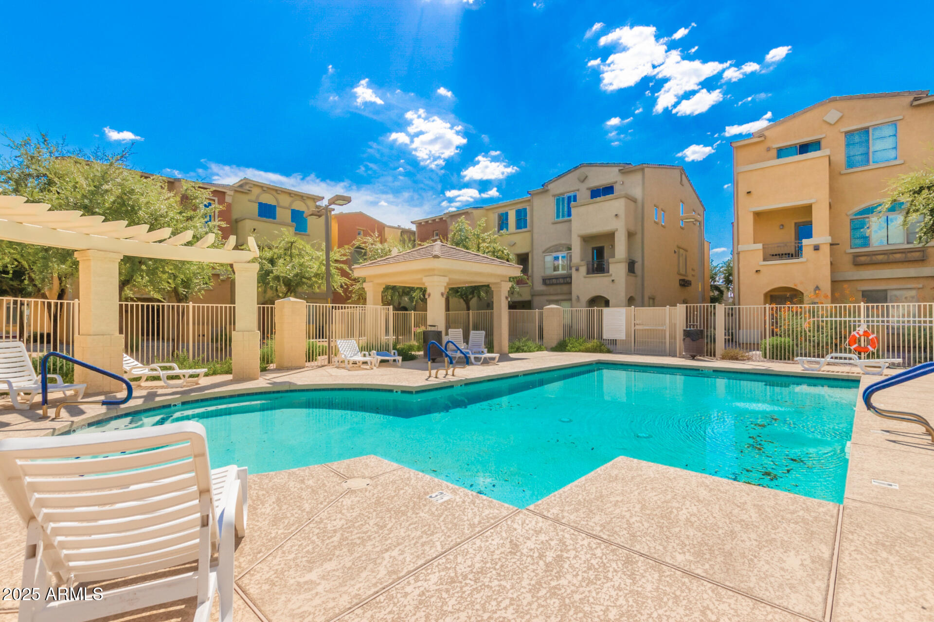 2401 E RIO SALADO Parkway 1106