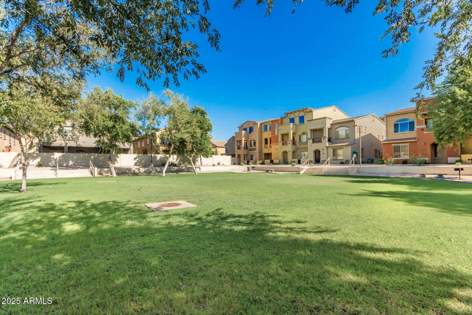 2401 E RIO SALADO Parkway 1106