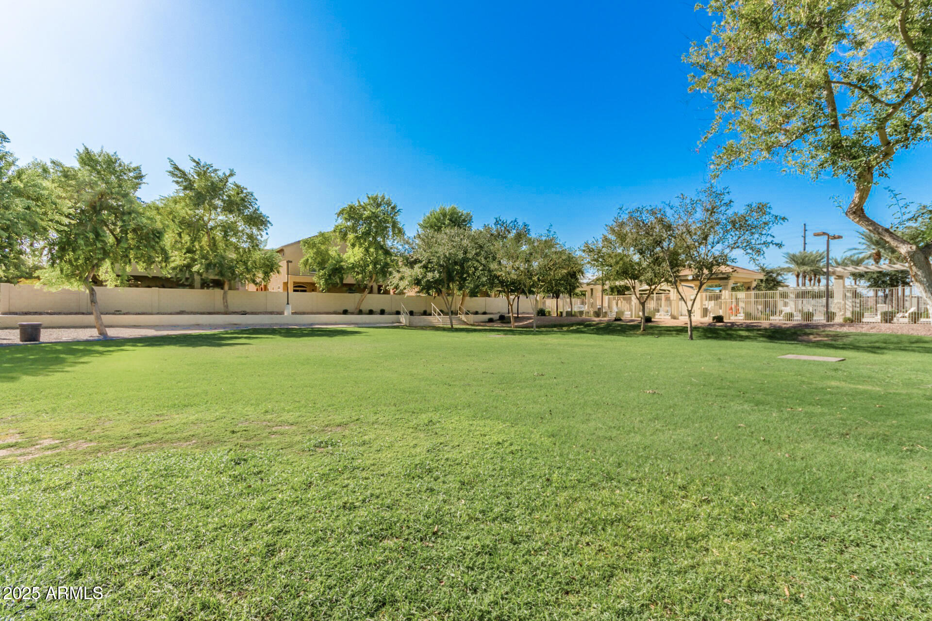 2401 E RIO SALADO Parkway 1106