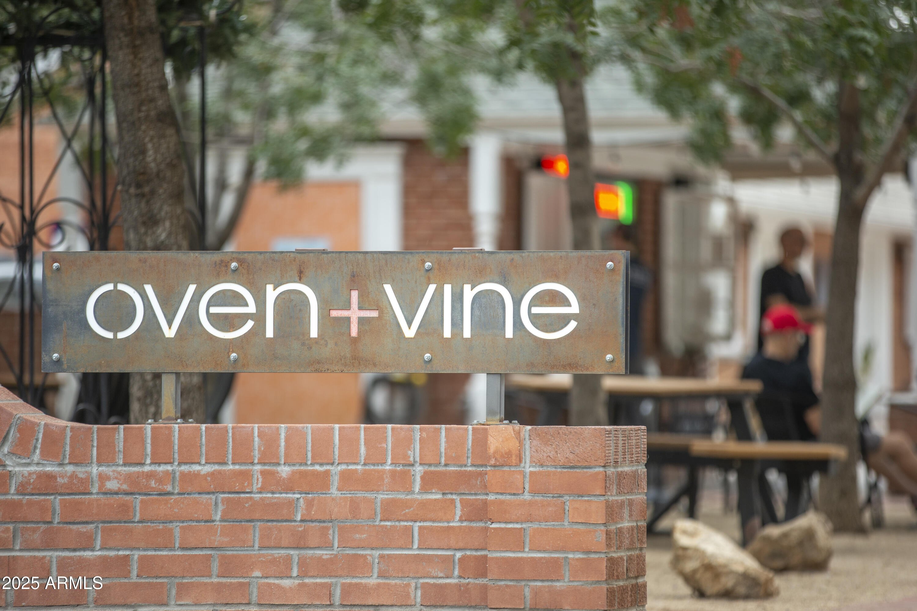 321 W Vernon Avenue