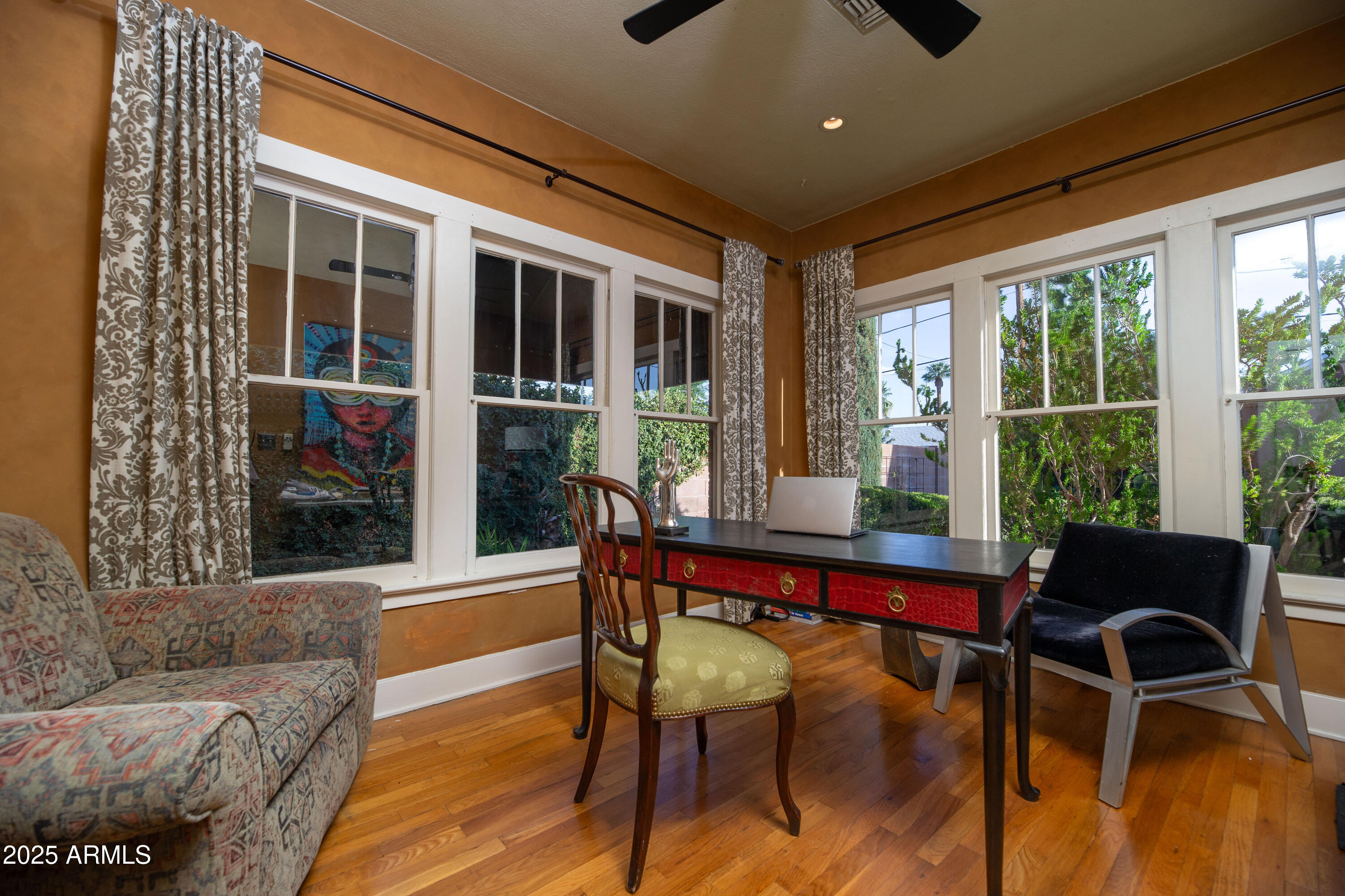 321 W Vernon Avenue