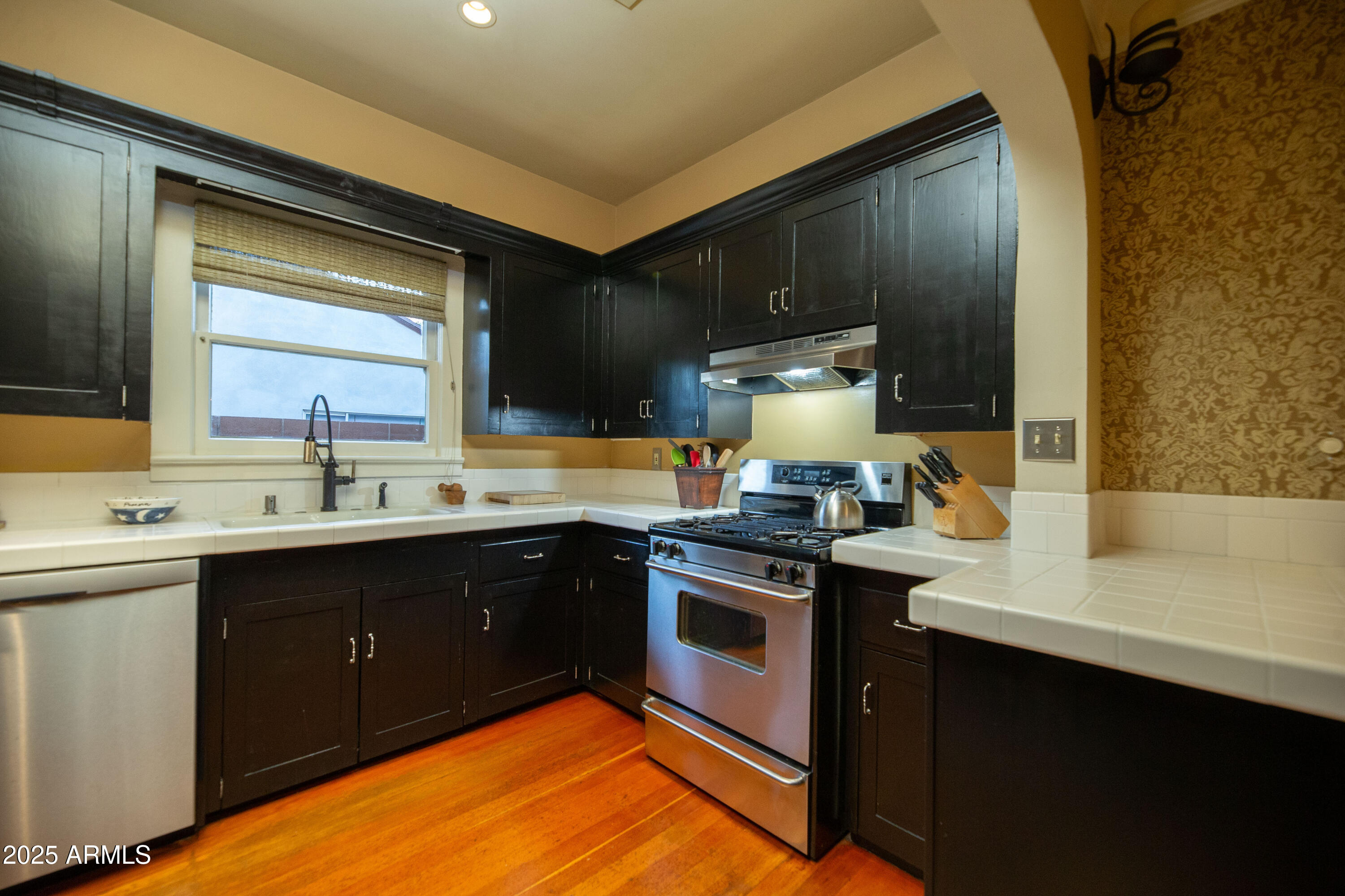 321 W Vernon Avenue
