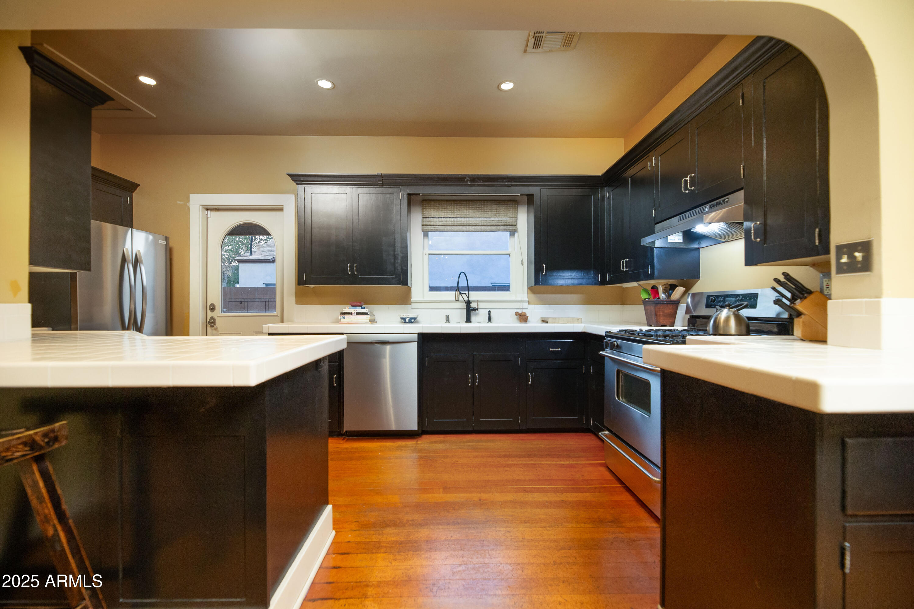 321 W Vernon Avenue