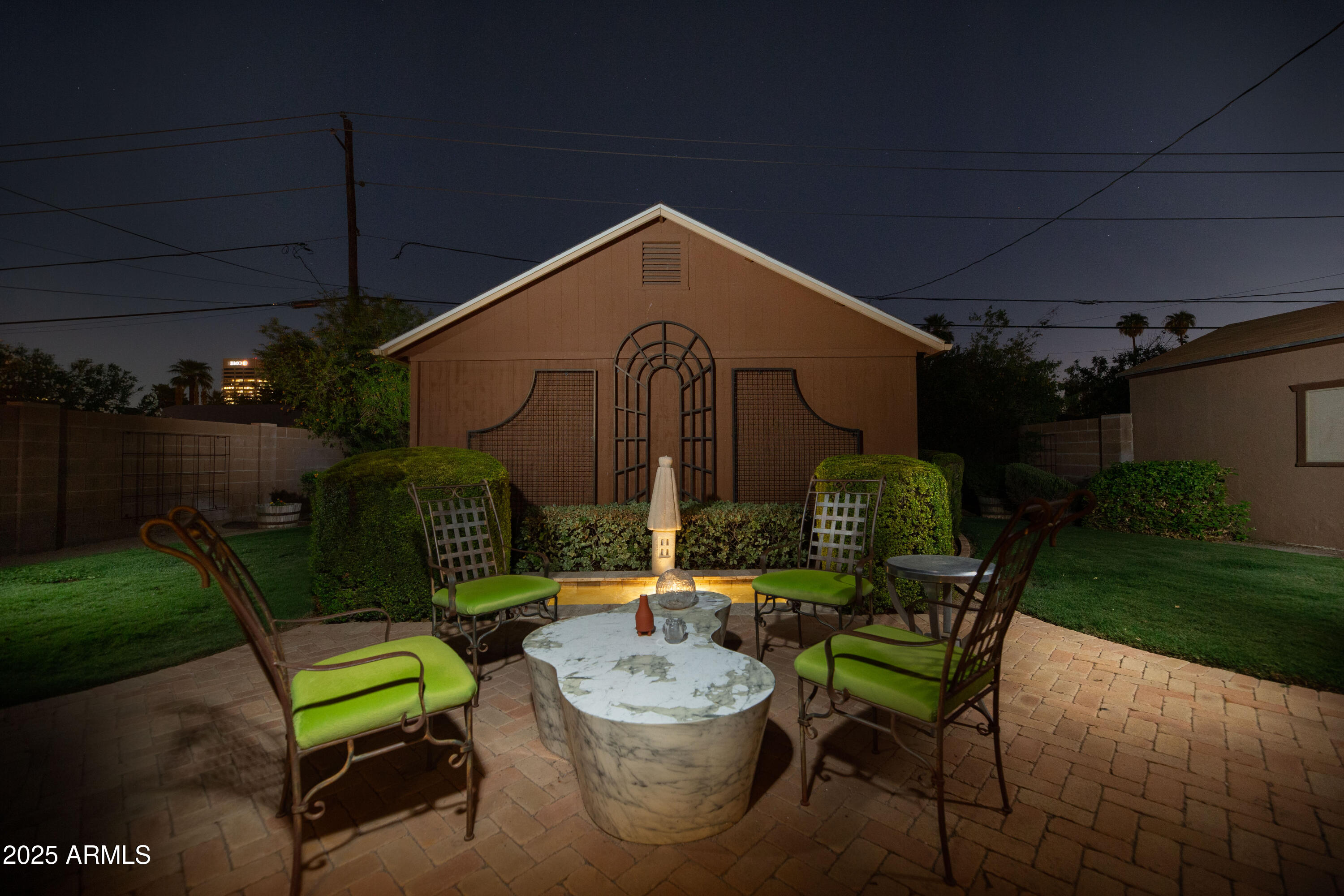 321 W Vernon Avenue