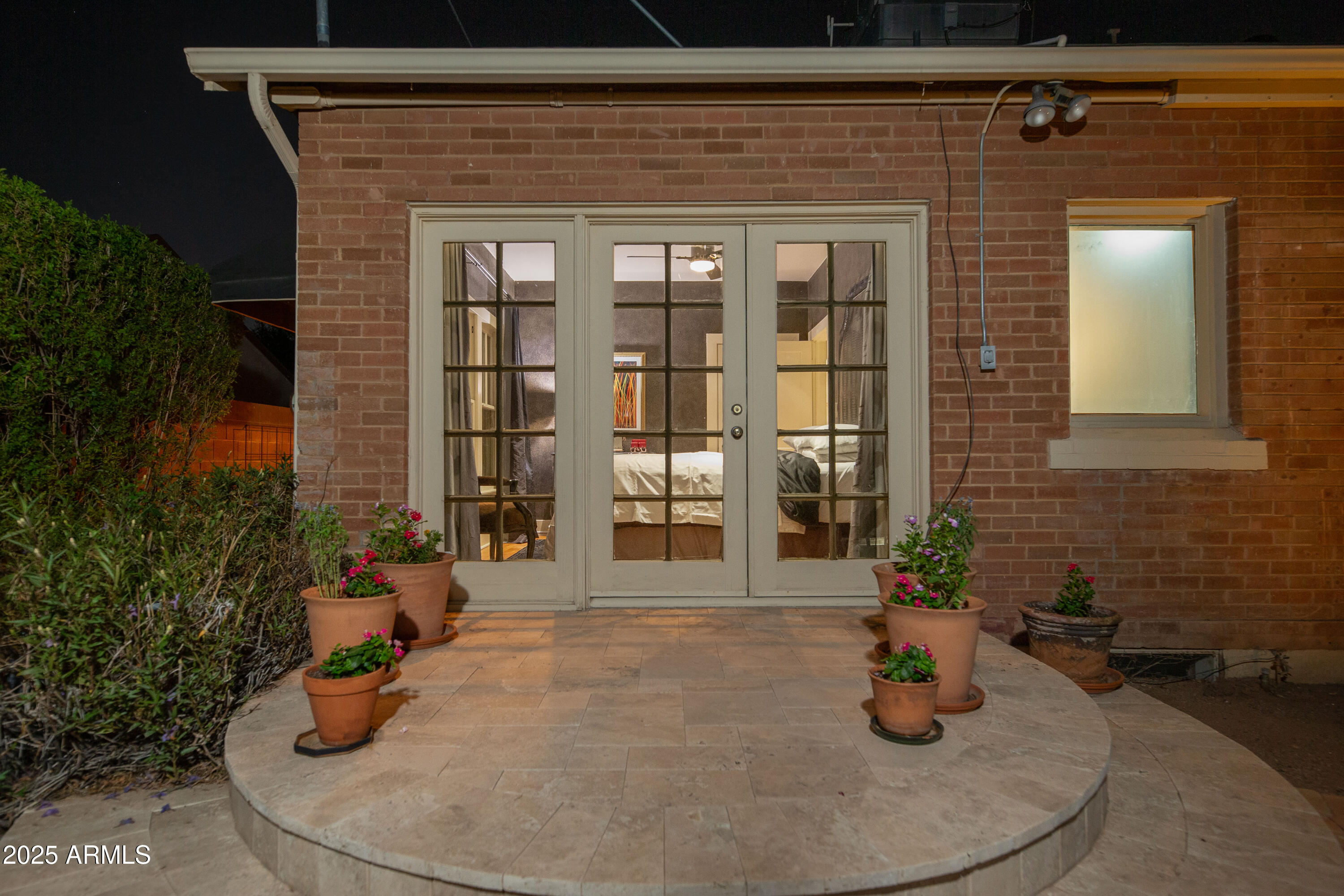 321 W Vernon Avenue