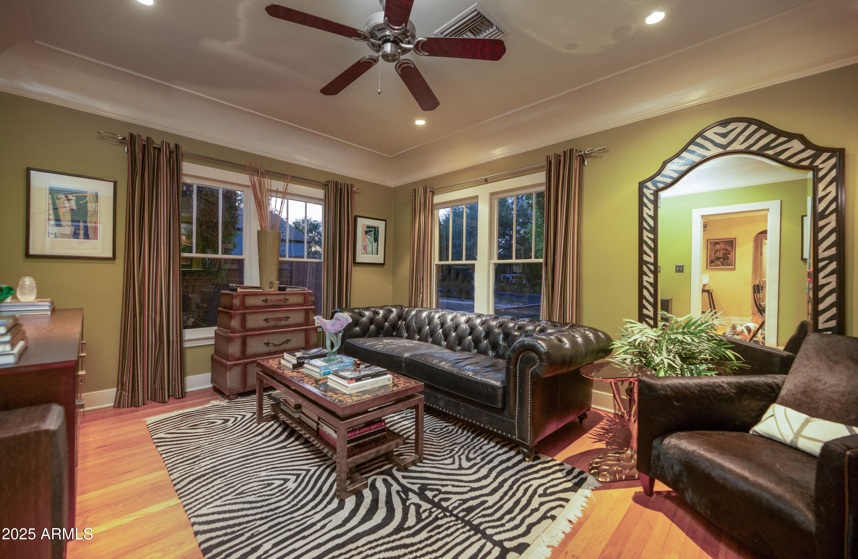 321 W Vernon Avenue