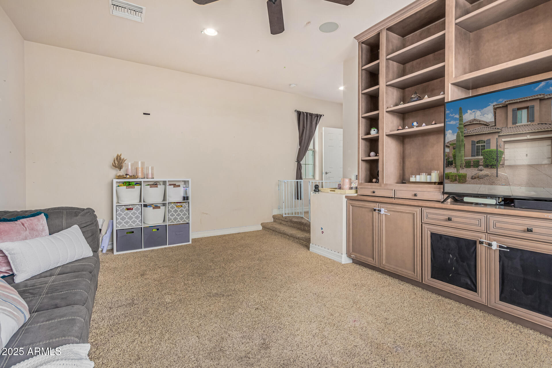 5319 E BAKER Drive
