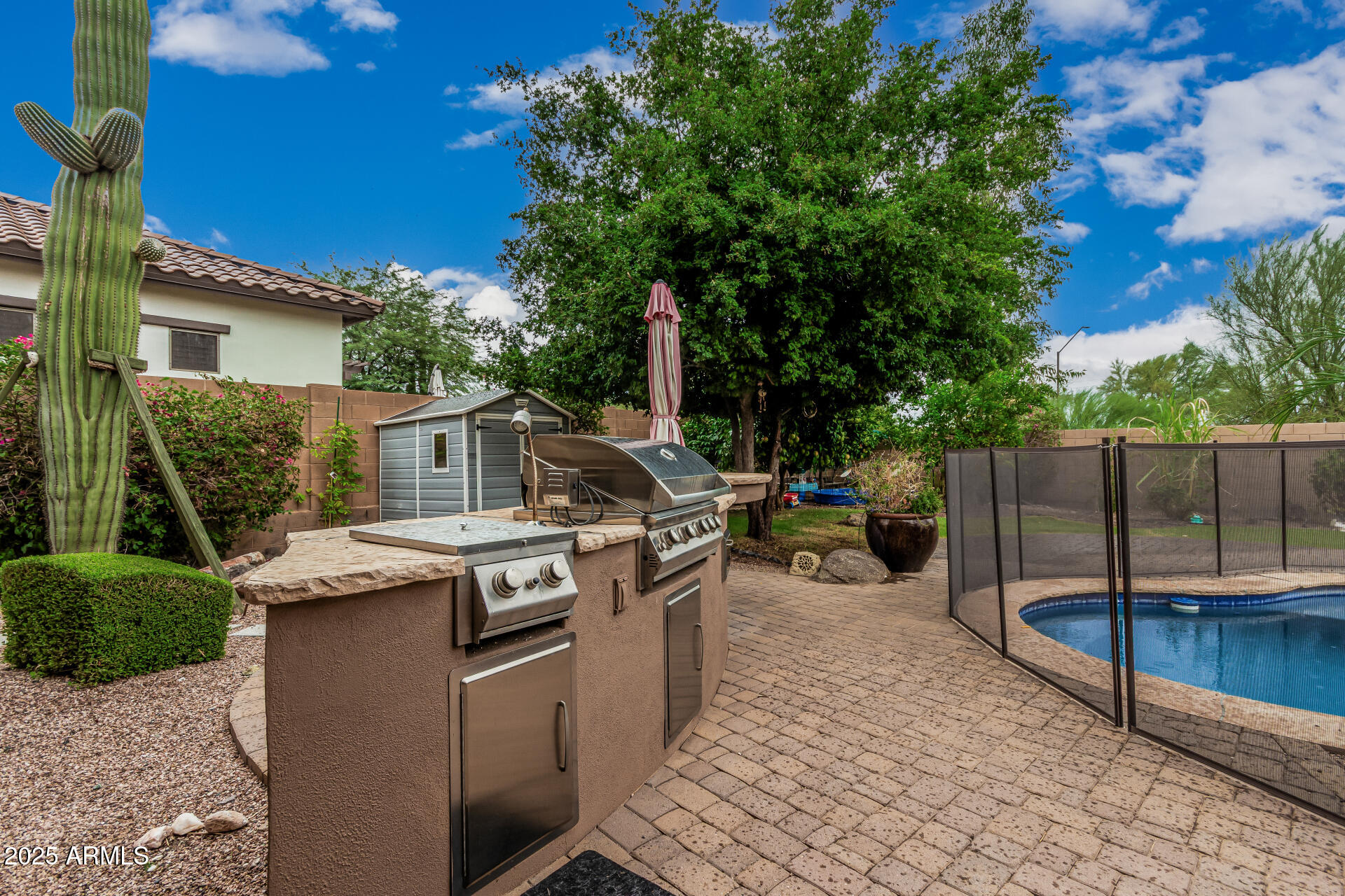 5319 E BAKER Drive