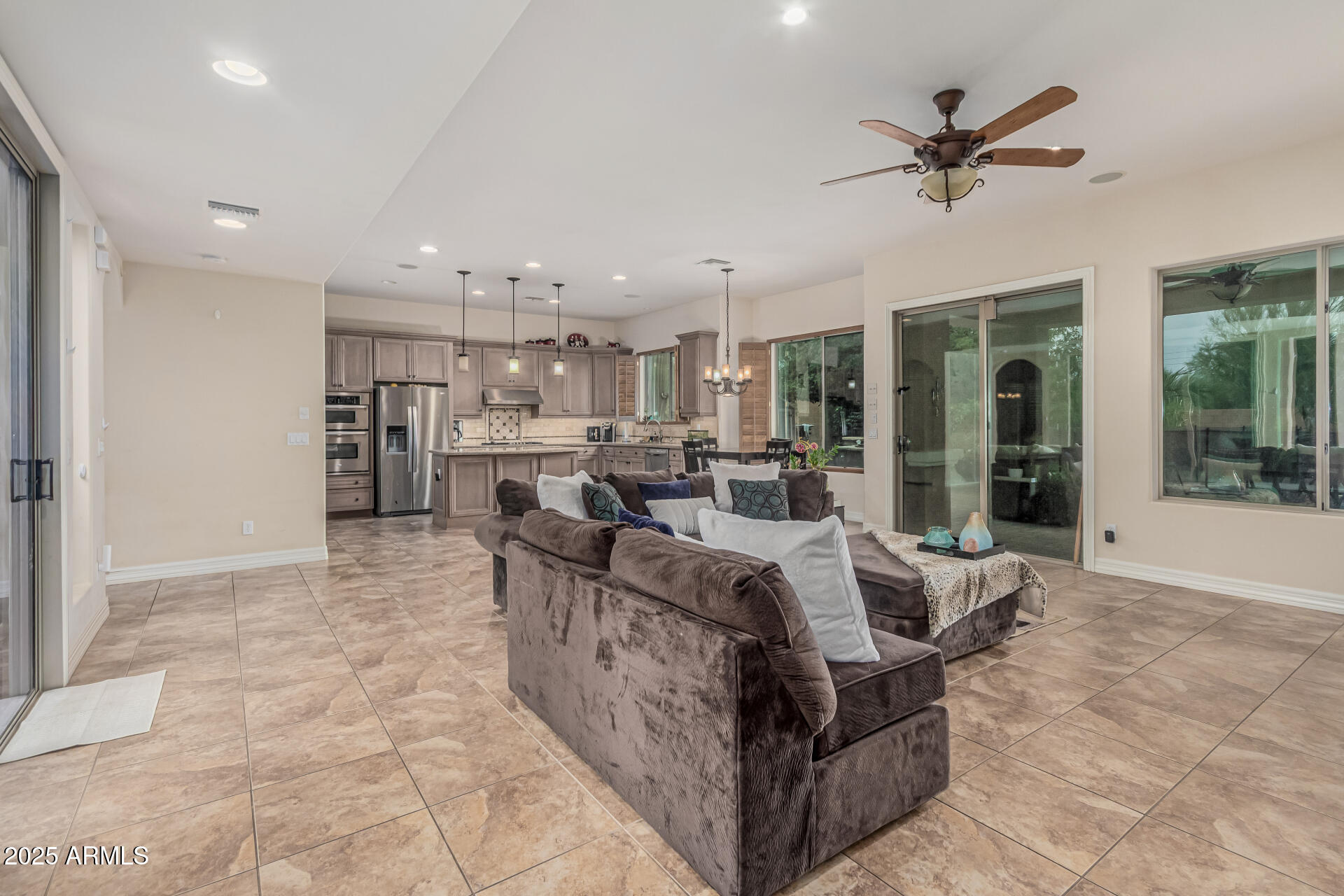 5319 E BAKER Drive