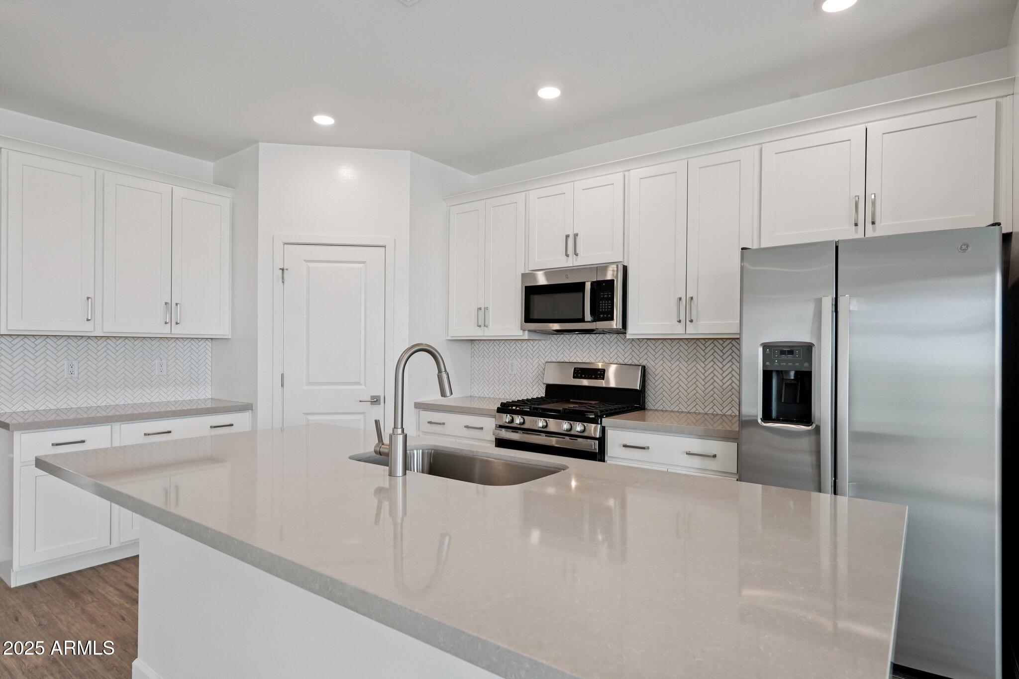 16182 W BAJADA Road