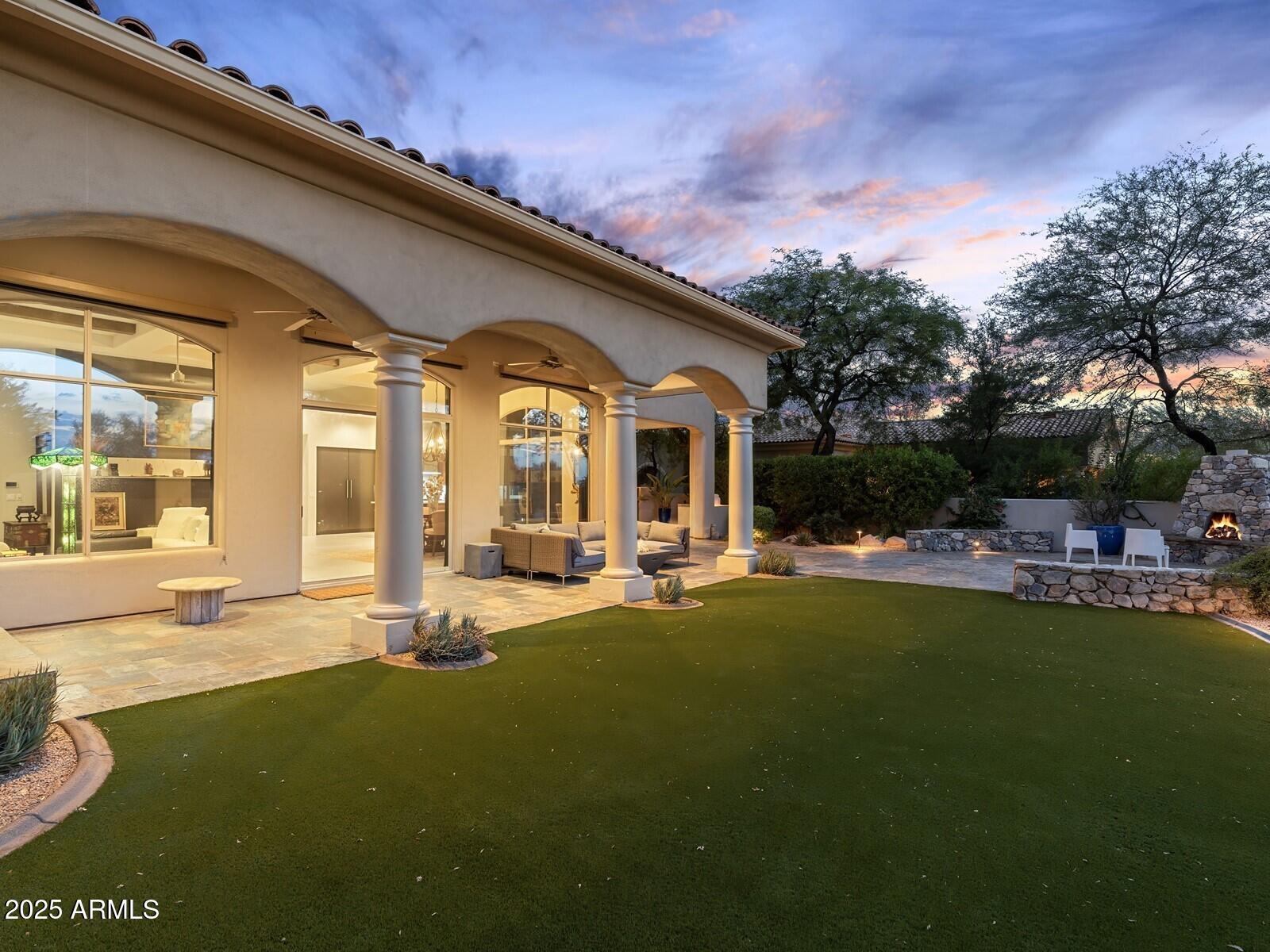 9290 E THOMPSON PEAK Parkway 142