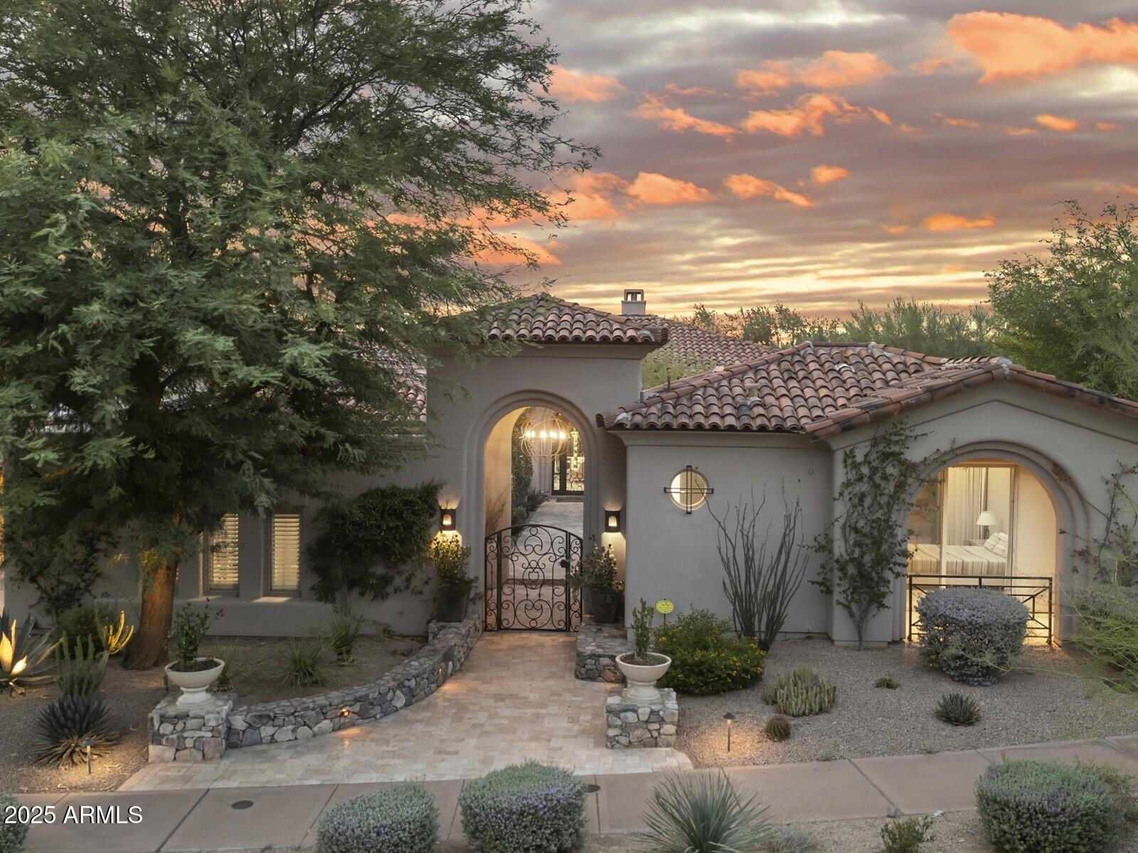 9290 E THOMPSON PEAK Parkway 142