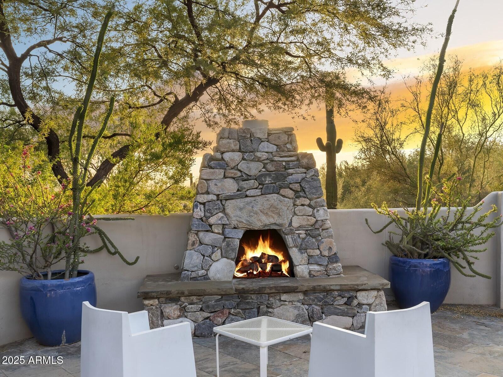 9290 E THOMPSON PEAK Parkway 142