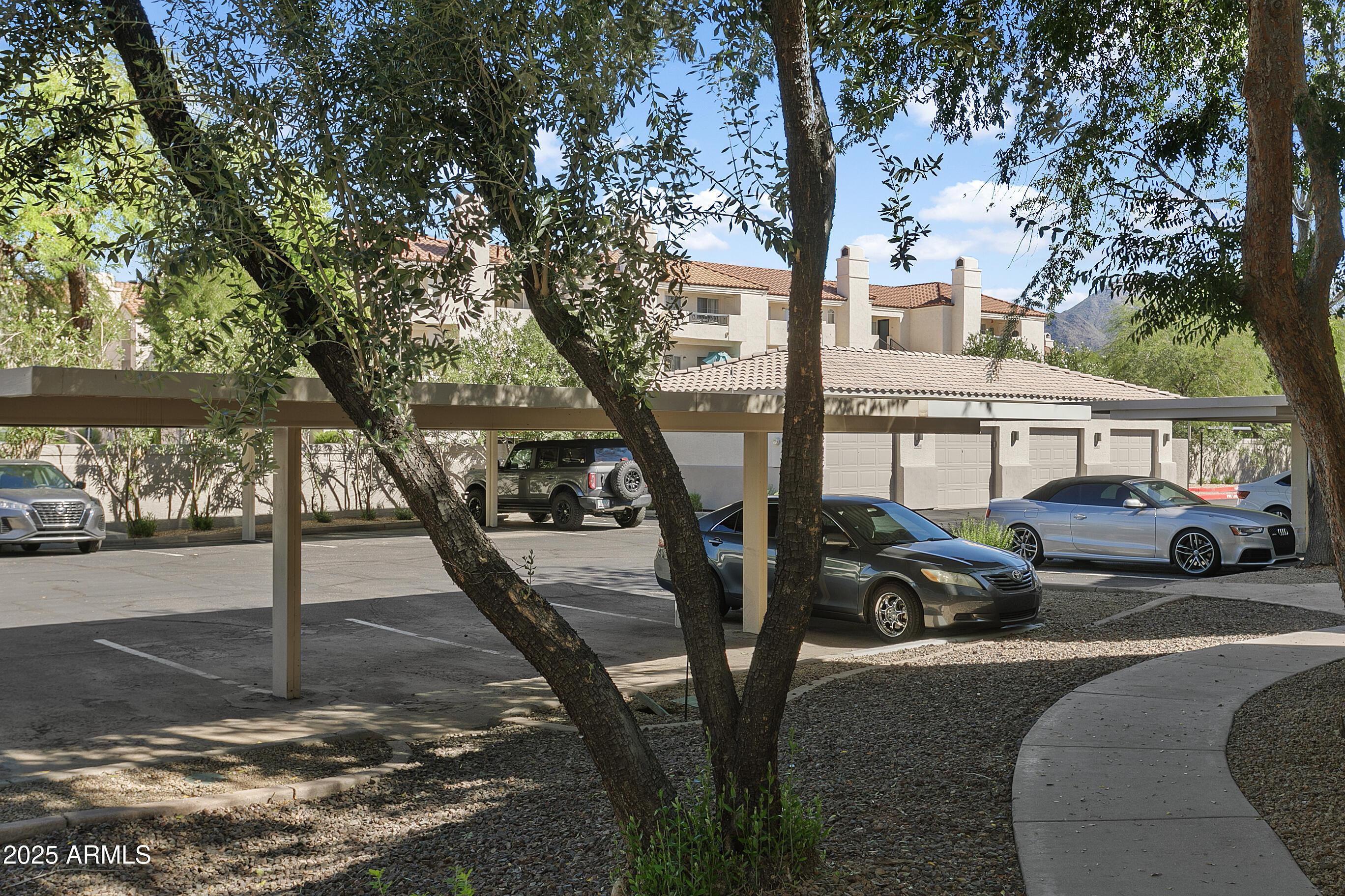 9550 E Thunderbird Road 228