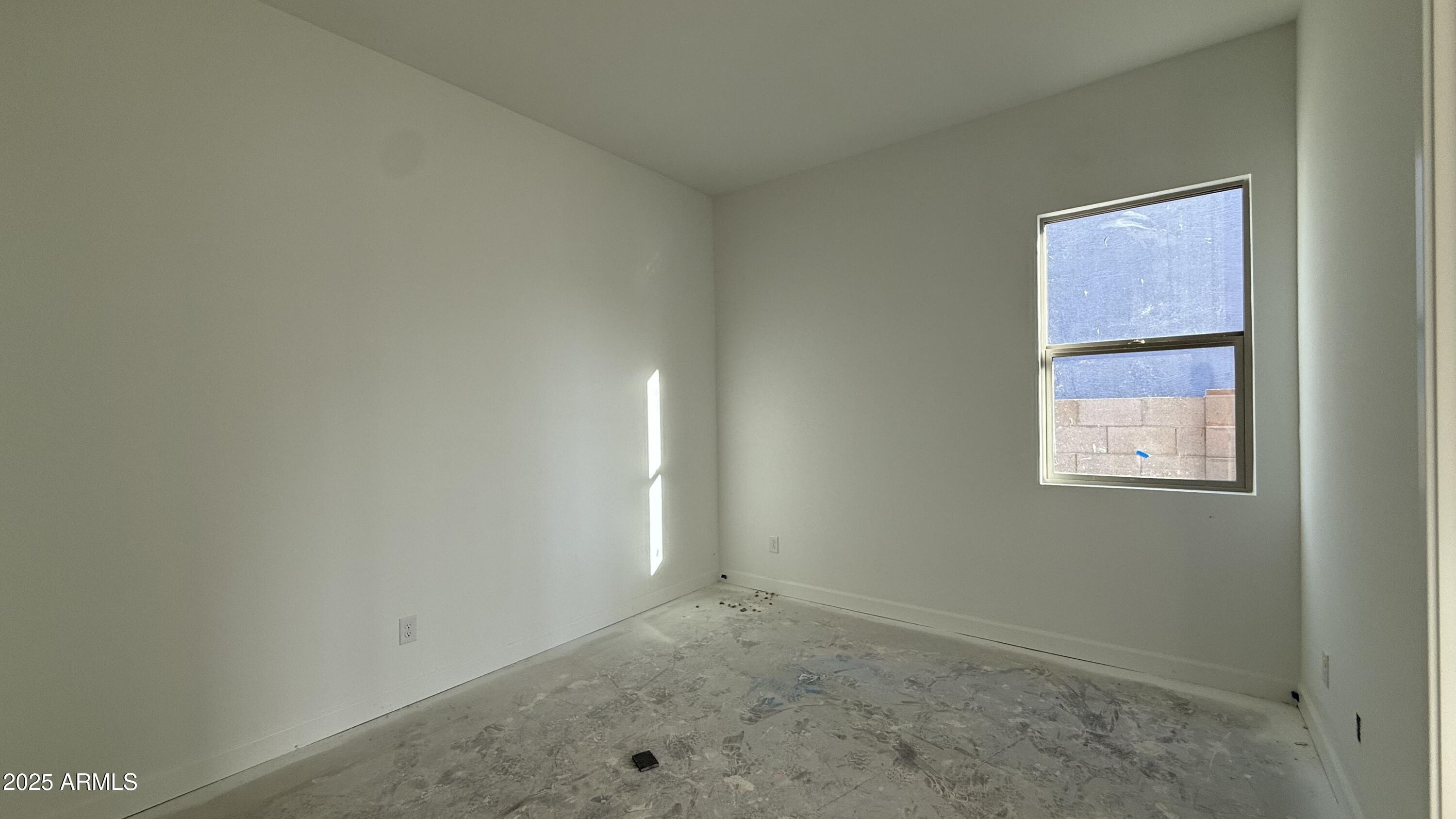 6037 S TAMBOR