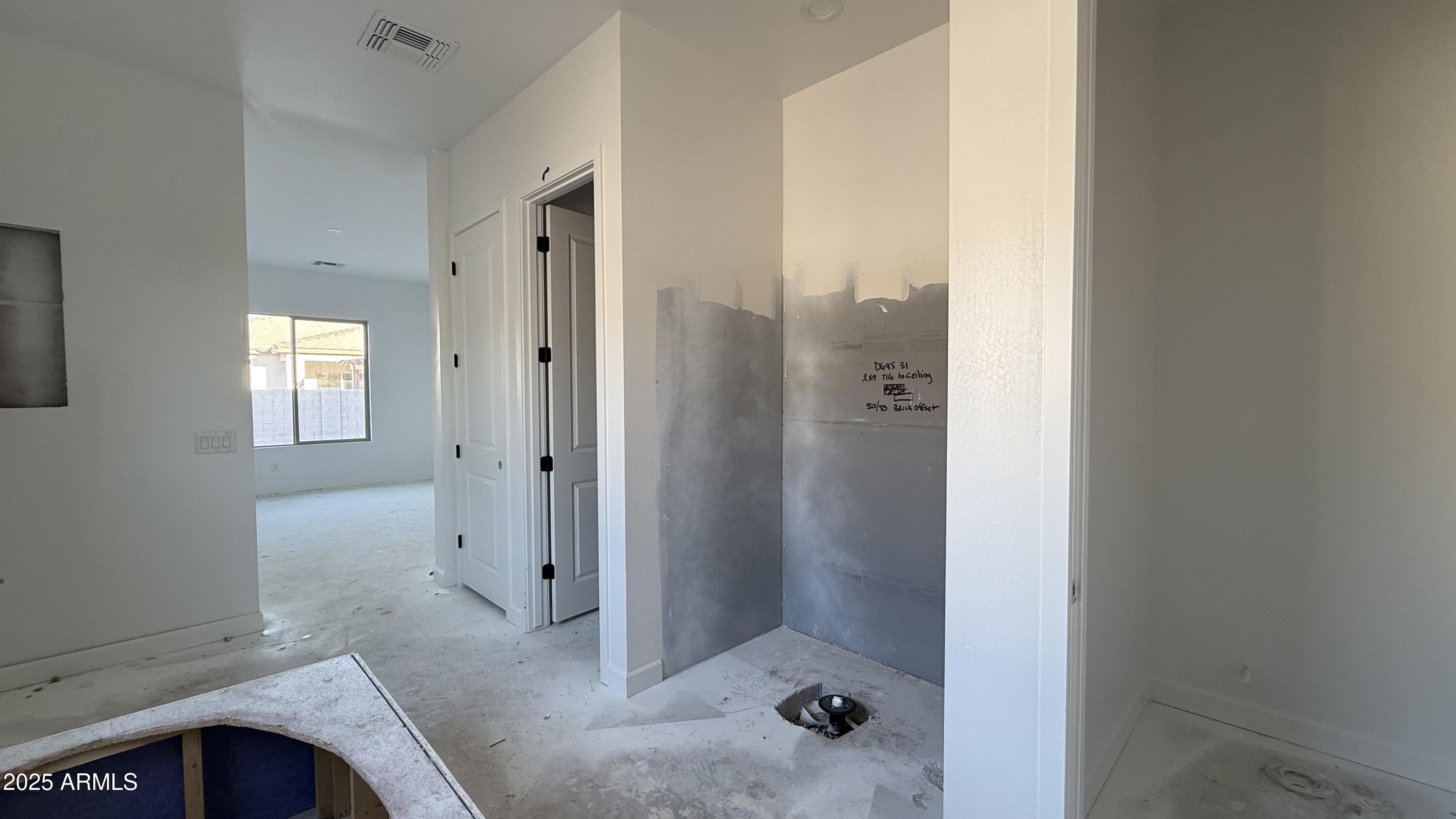 6037 S TAMBOR