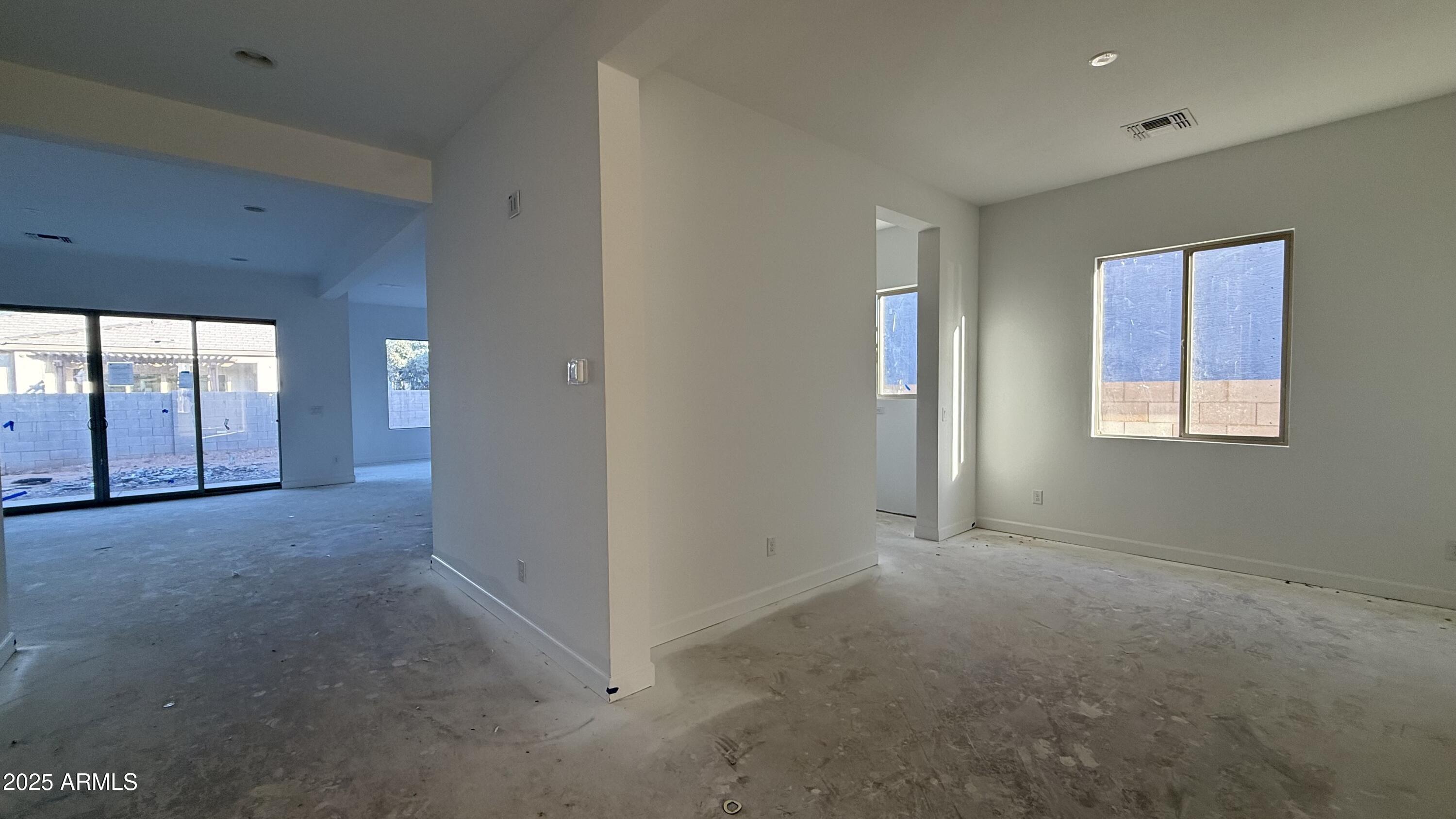 6037 S TAMBOR