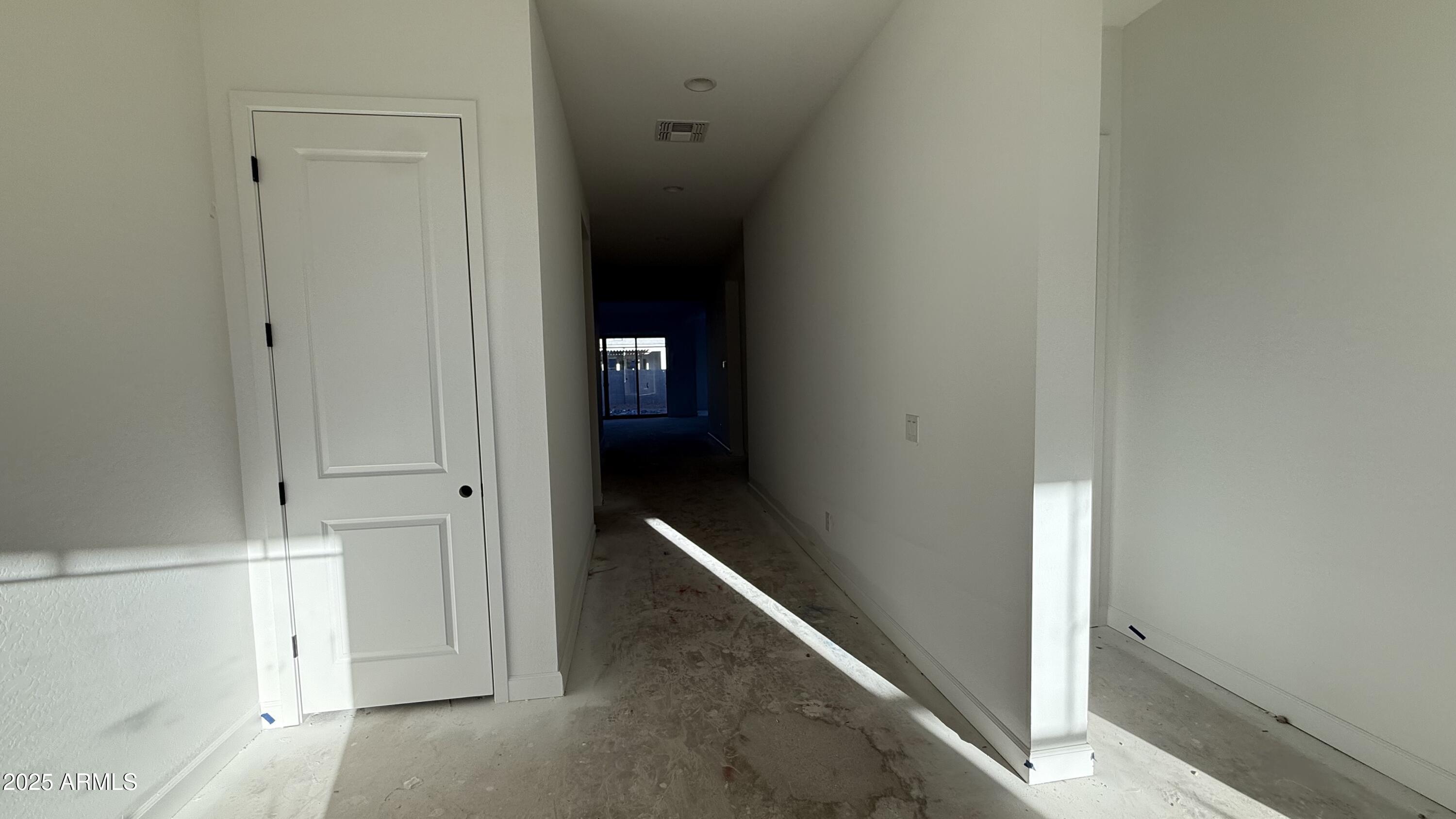 6037 S TAMBOR