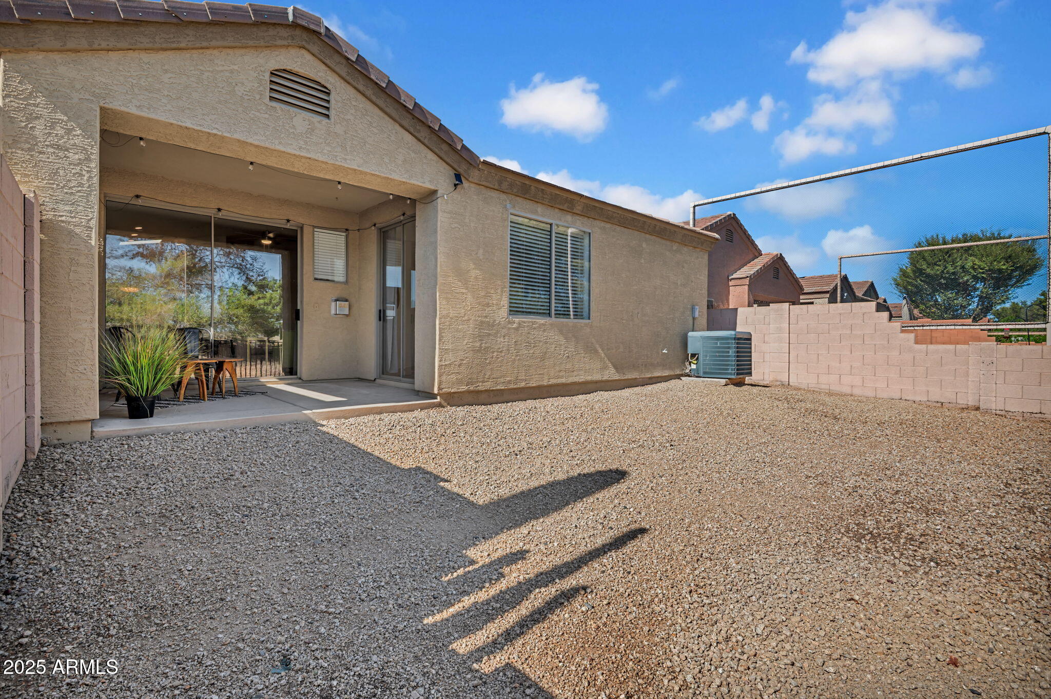3252 E MALDONADO Drive
