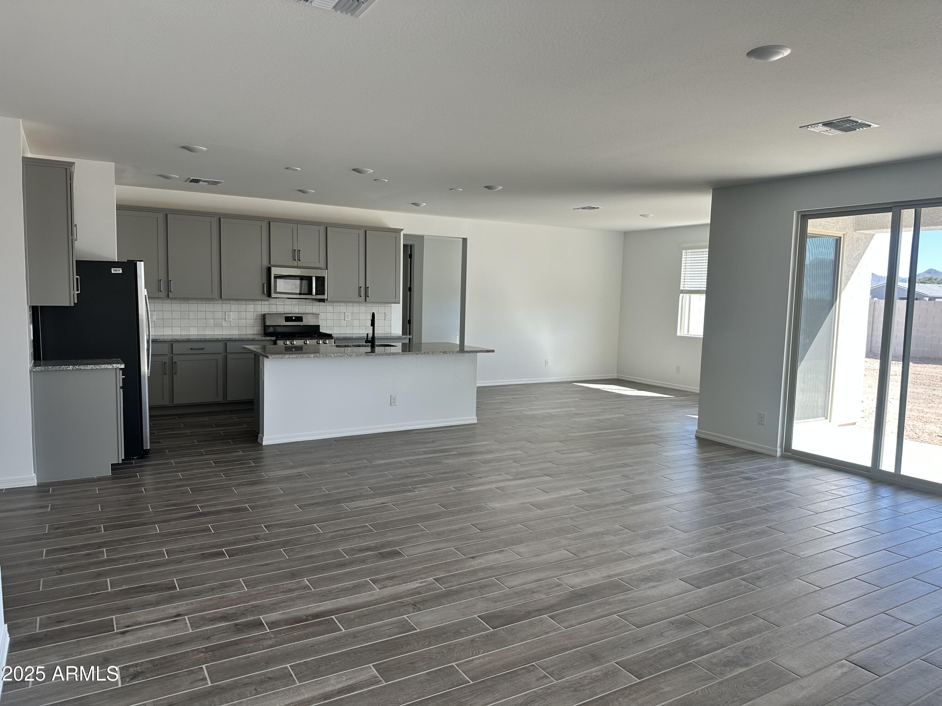 5535 W HOPI Trail