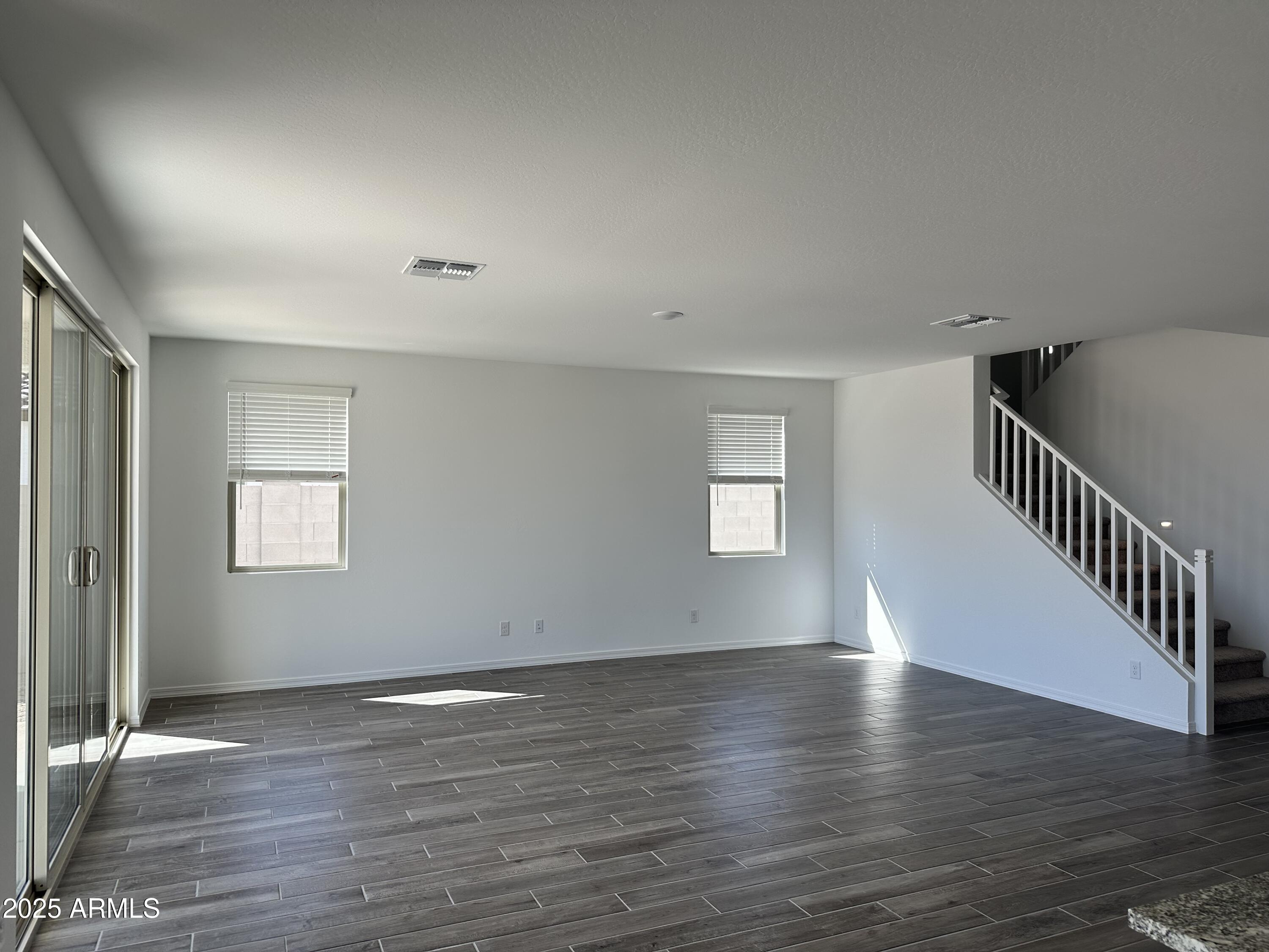 5535 W HOPI Trail